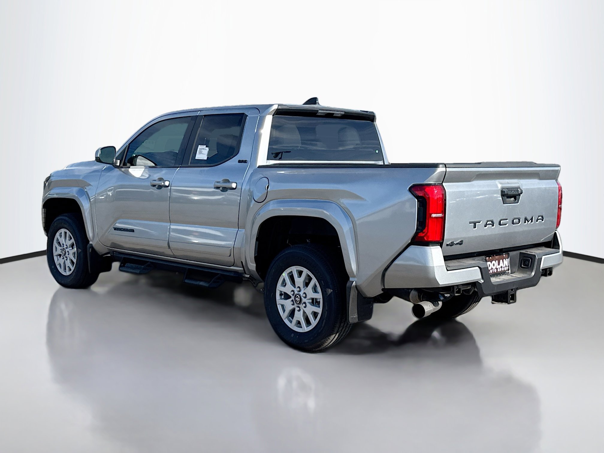 2025 Toyota Tacoma SR5 photo 4