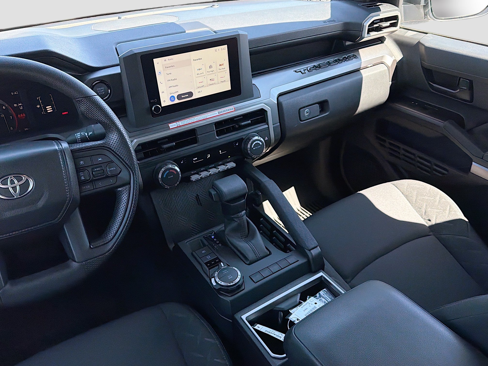 2026 Toyota Tacoma SR5 - Photo 15