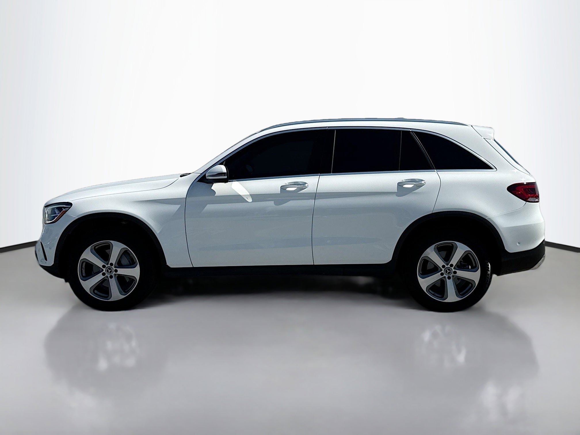 2022 Mercedes Benz GLC 300 4MATIC photo 2