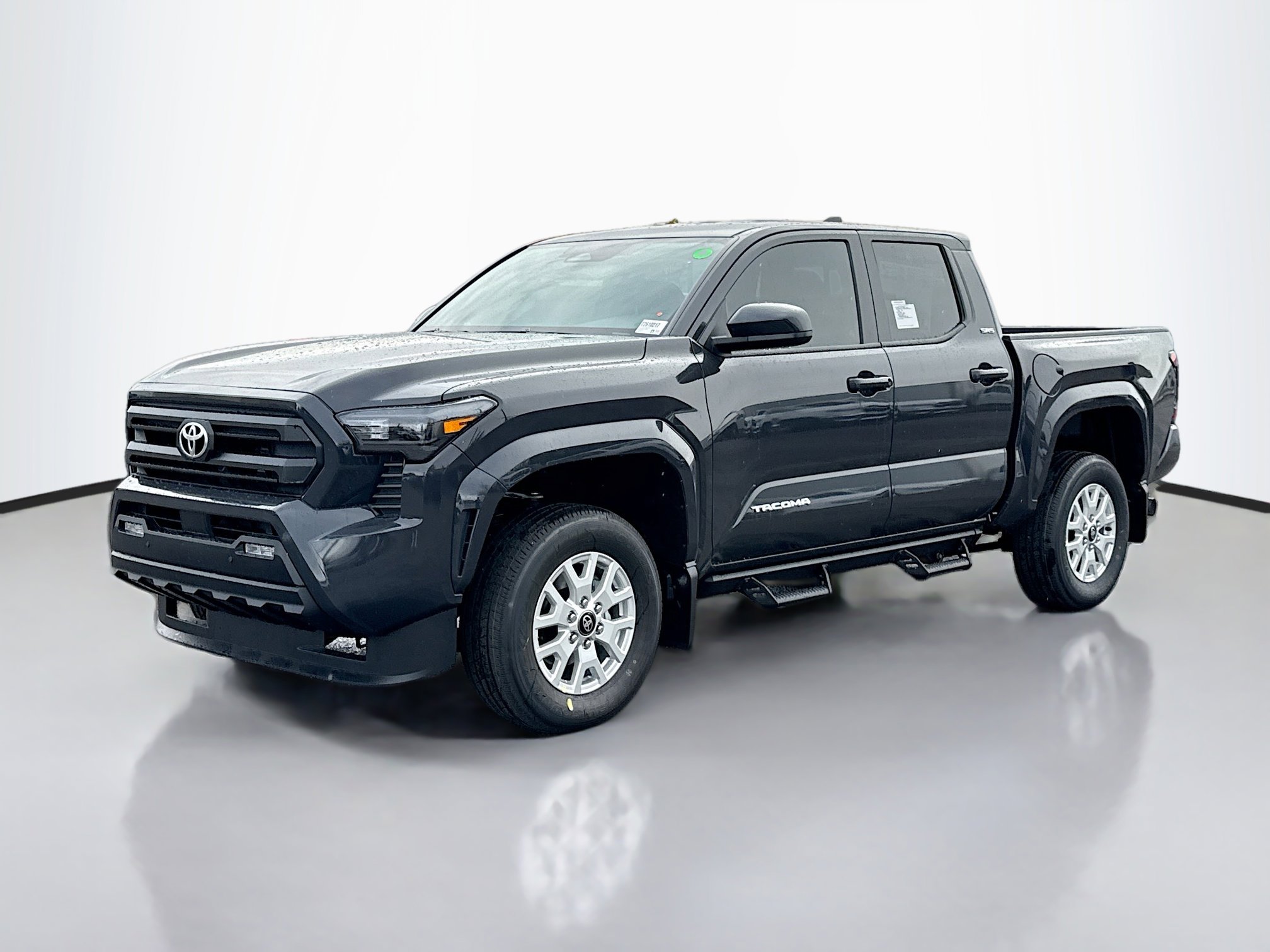 2026 Toyota Tacoma SR5 photo 2