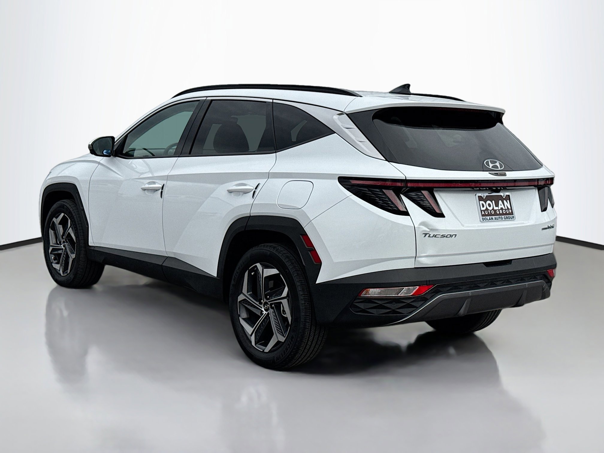 2023 Hyundai Tucson Hybrid Limited photo 2