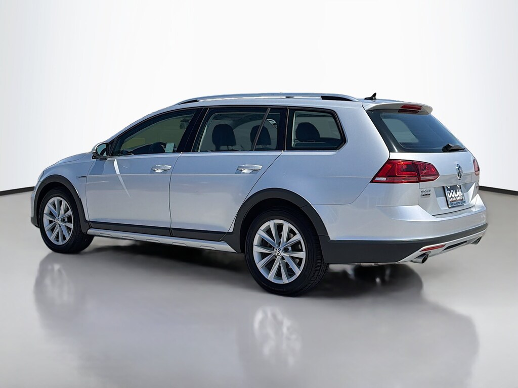 Used 2017 Volkswagen Golf Alltrack TSI SE Wagon