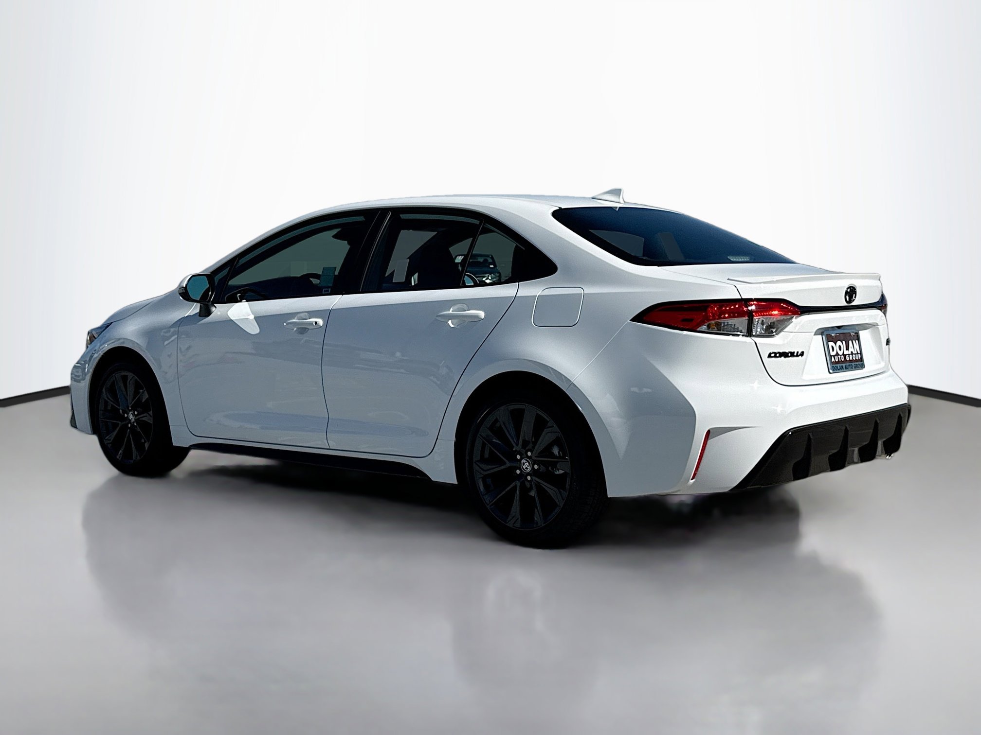 2025 Toyota Corolla SE photo 4