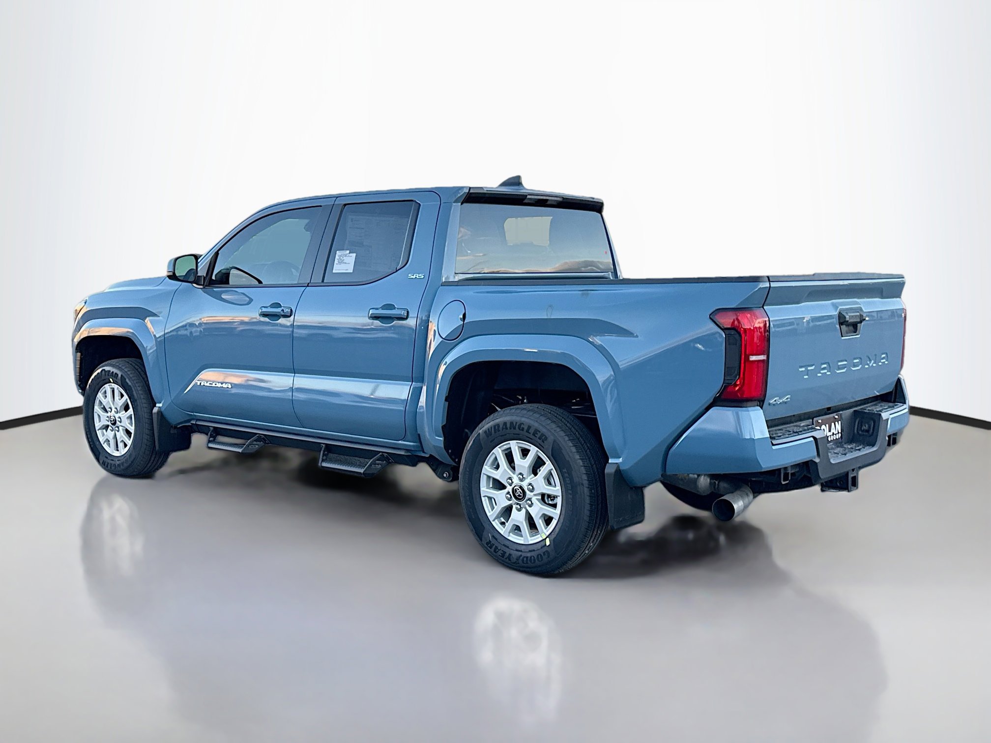 2026 Toyota Tacoma SR5 photo 4