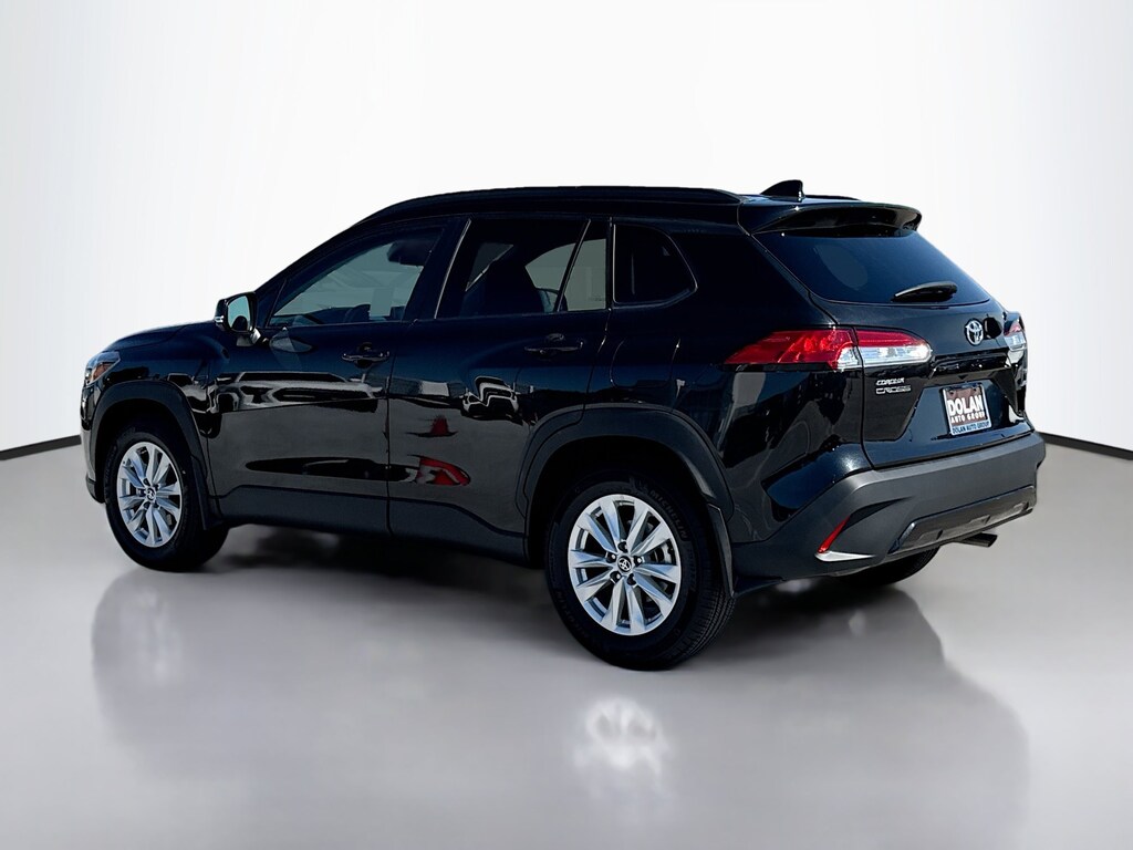 Used 2024 Toyota Corolla Cross LE SUV