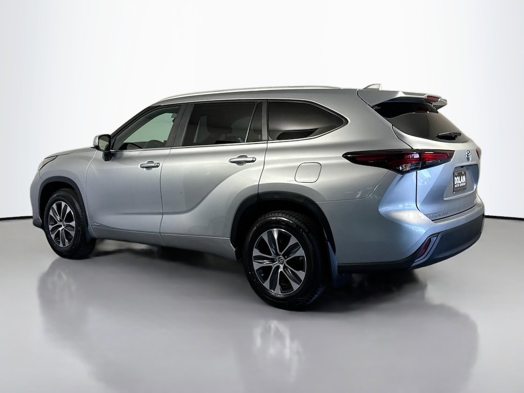 Certified 2024 Toyota Highlander Hybrid XLE SUV