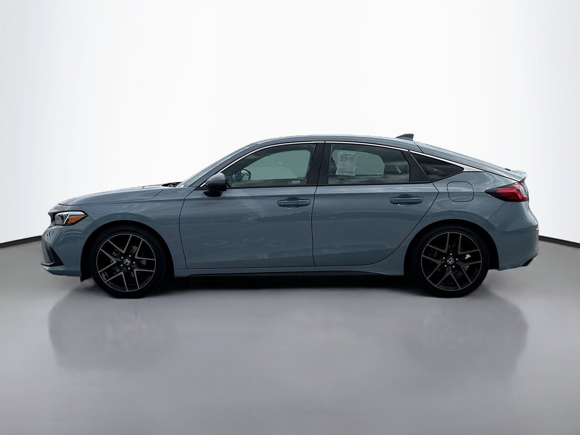 2023 Honda Civic Sport Touring Hatchback photo 3