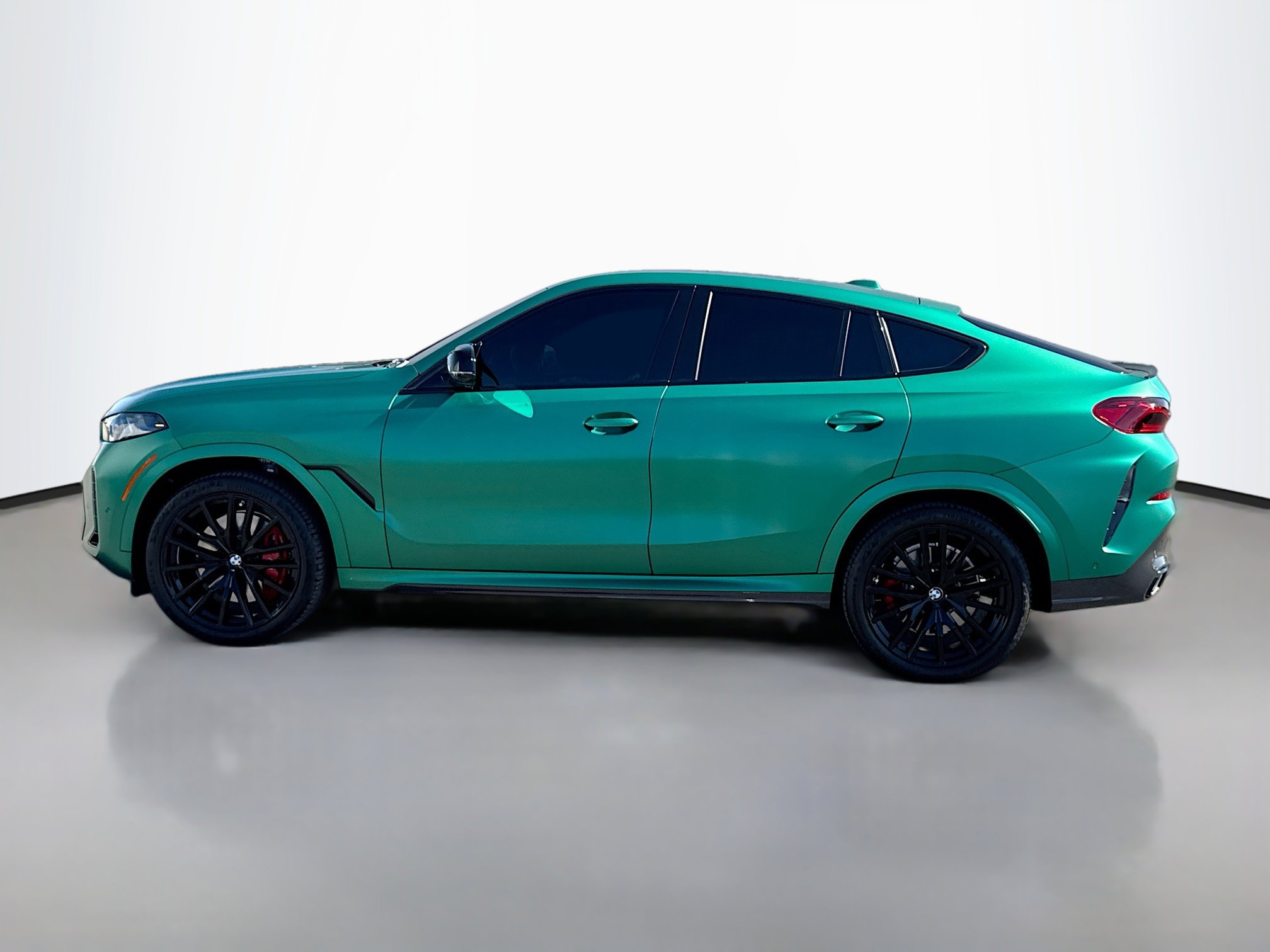 2024 Bmw X6 photo 2