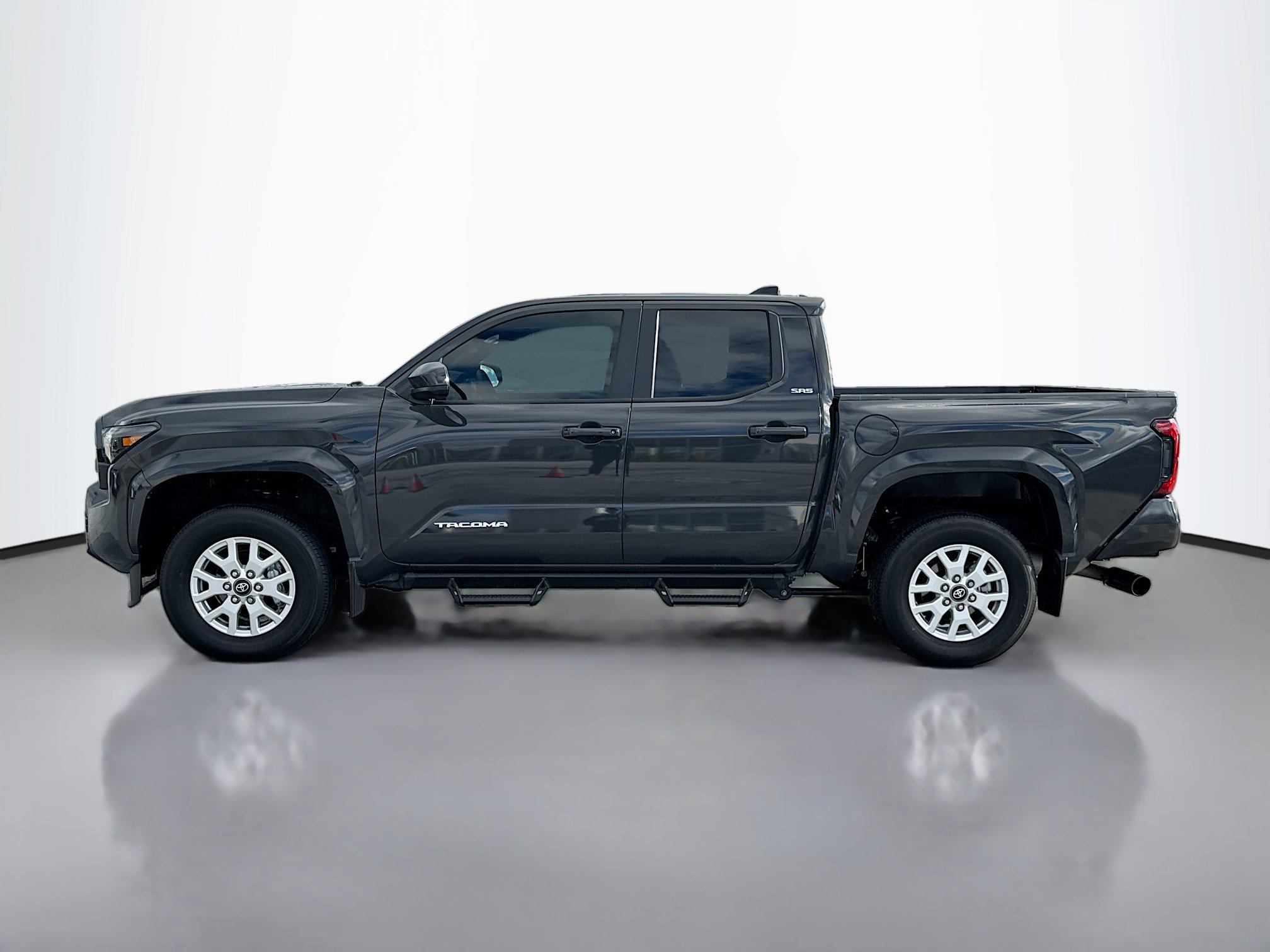 2024 Toyota Tacoma SR5 Double Cab photo 4