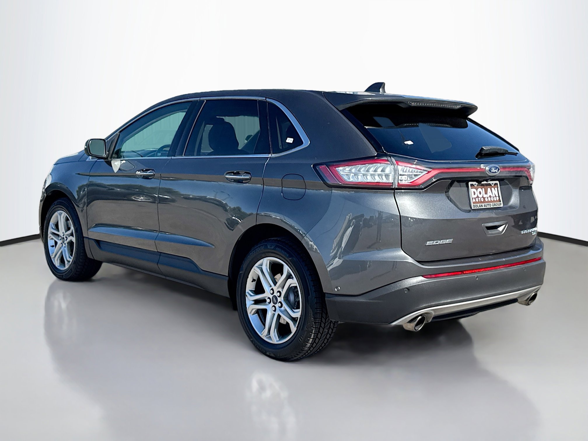 2015 Ford Edge Titanium photo 4