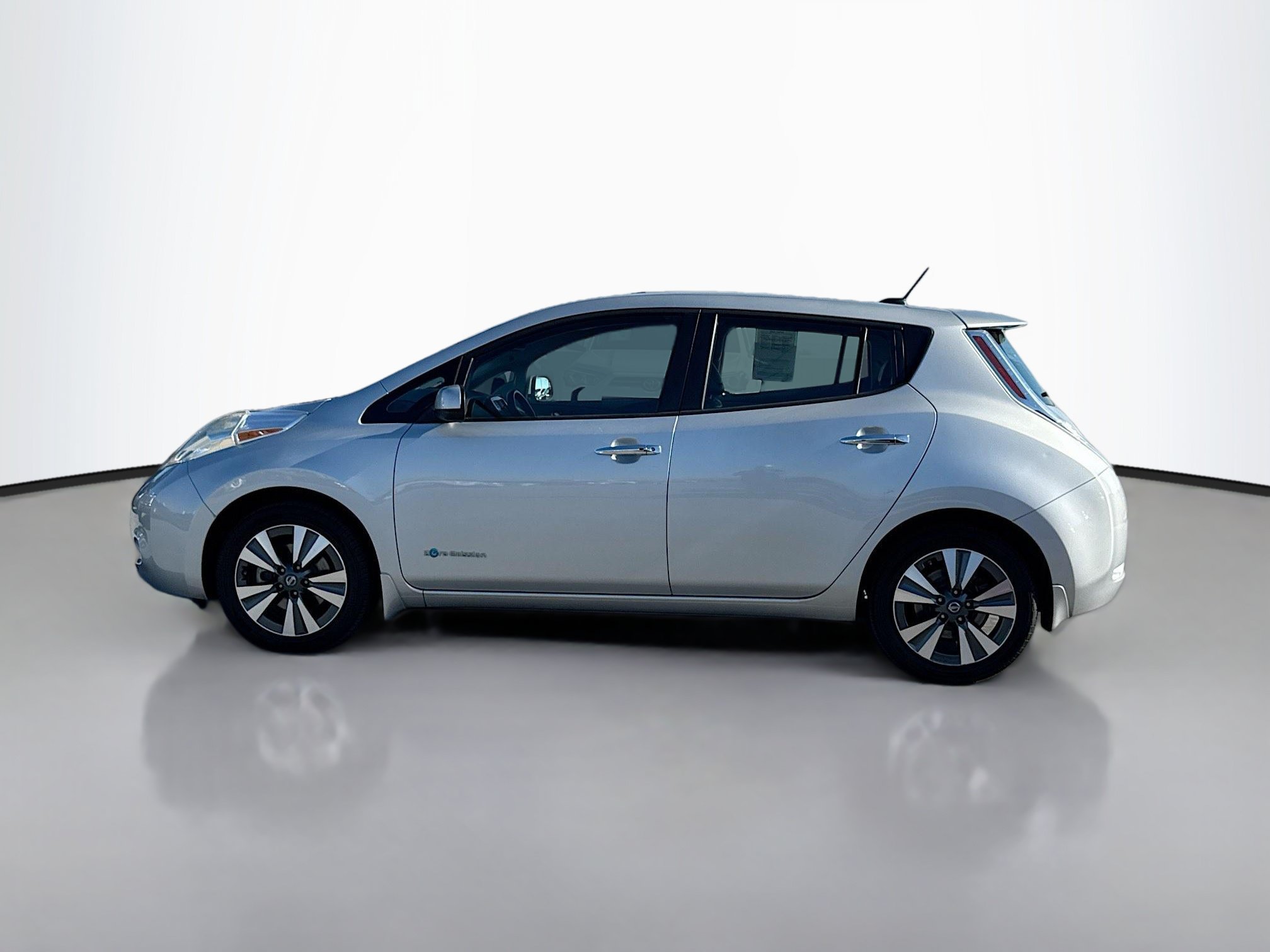 Used 2017 Nissan LEAF SL with VIN 1N4BZ0CP7HC305647 for sale in Reno, NV