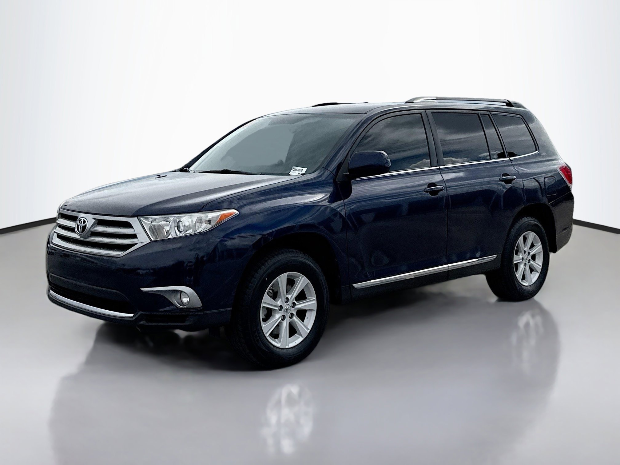 2013 Toyota Highlander SE photo 2
