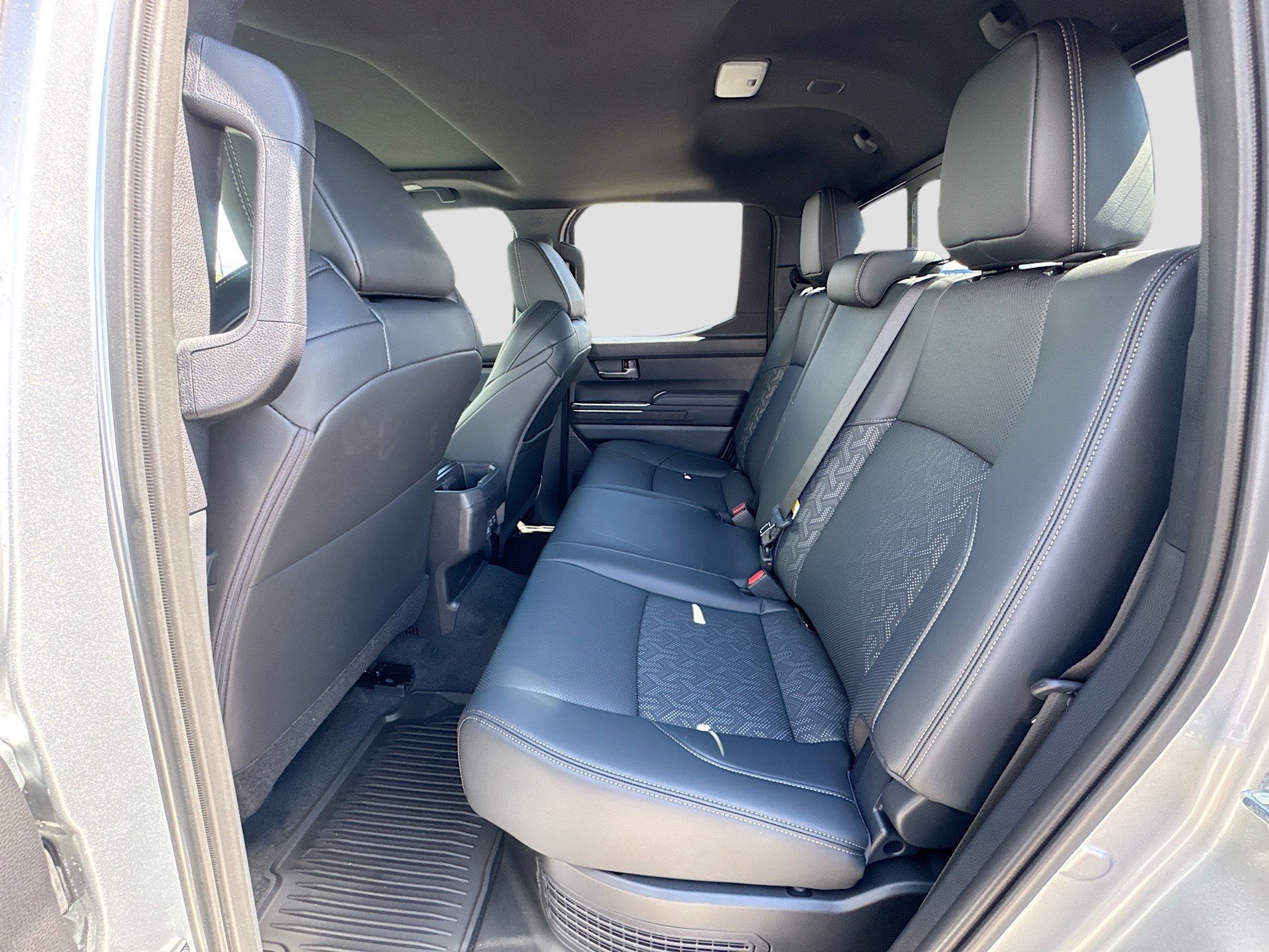 2025 Toyota Tacoma Limited - Photo 11