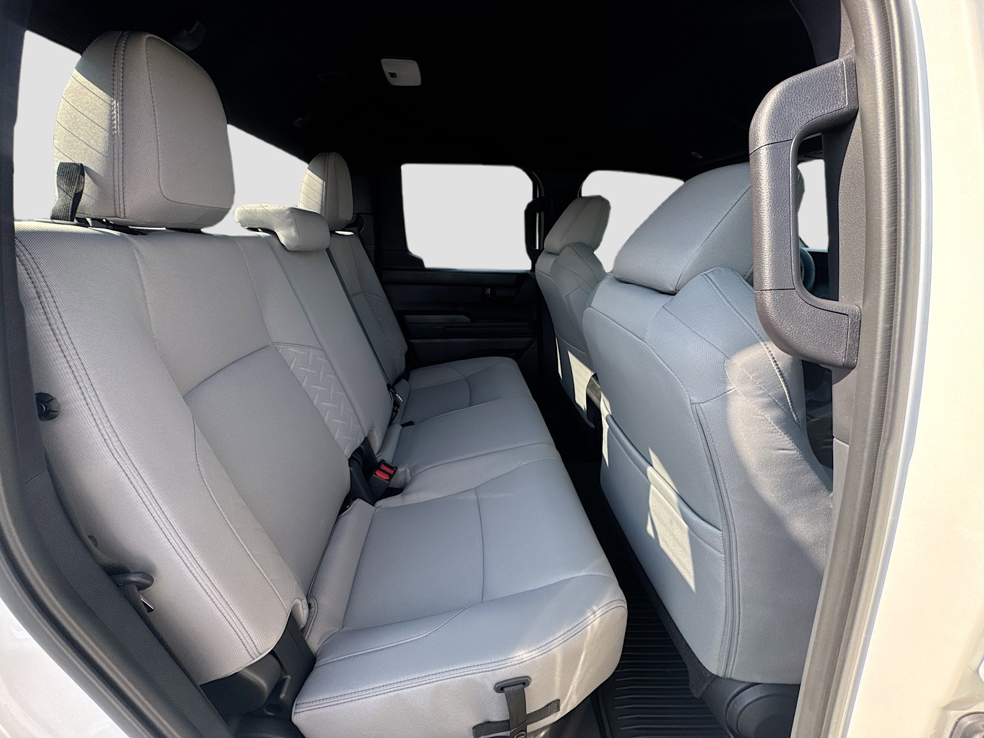 2025 Toyota Tacoma SR5 - Photo 31