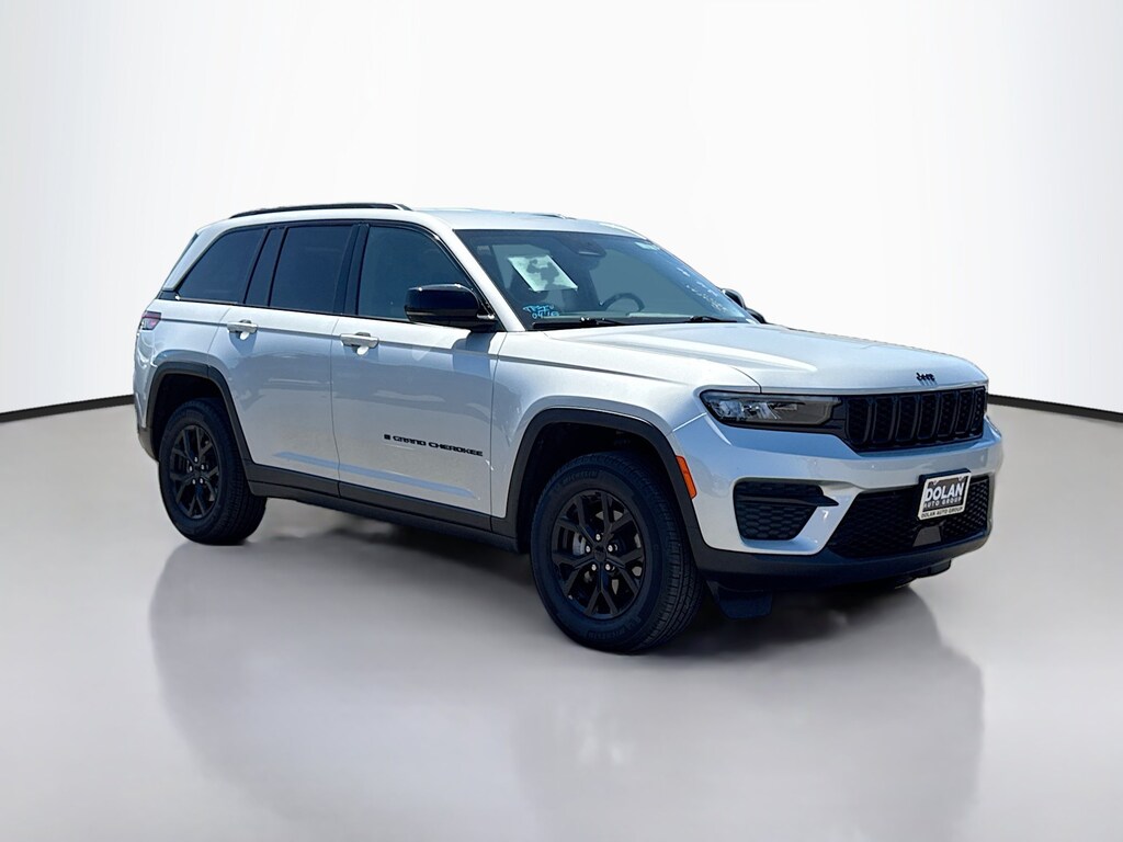 Used 2025 Jeep Grand Cherokee Altitude SUV