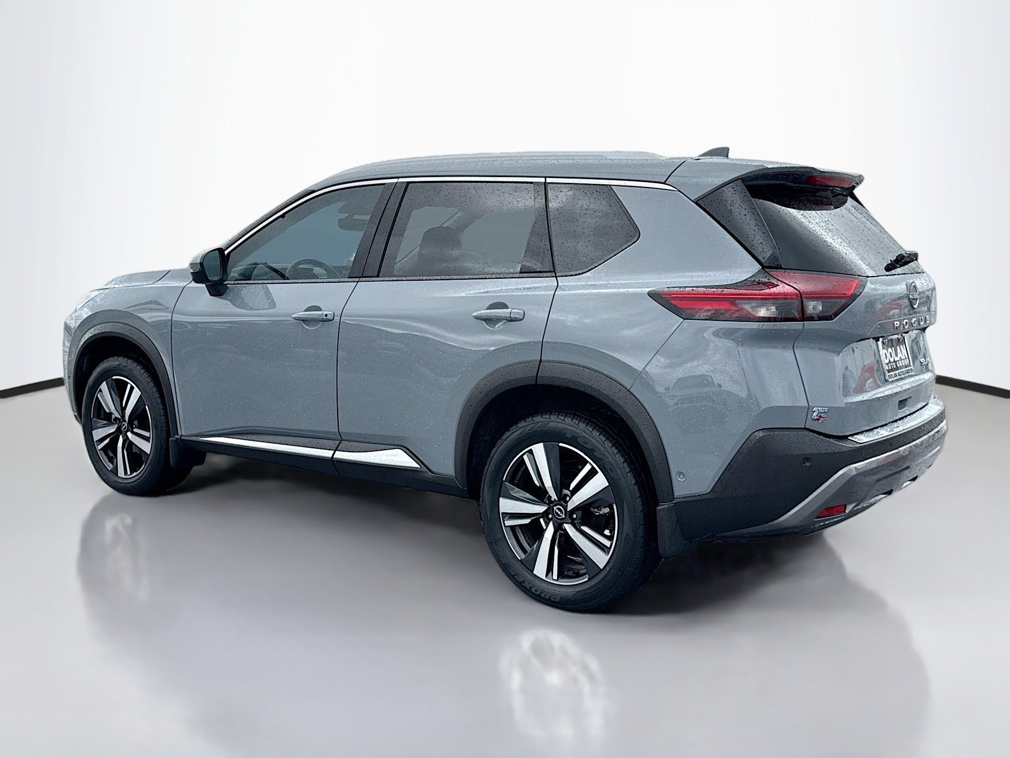 2023 Nissan Rogue SL photo 3