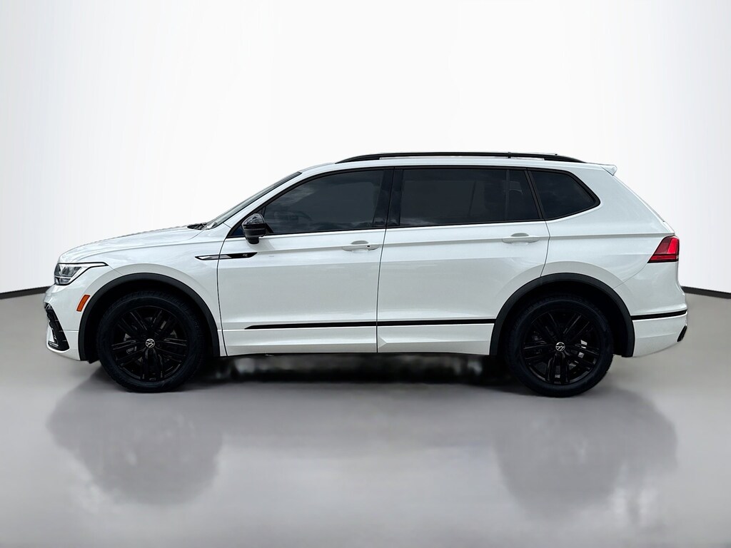 Used 2022 Volkswagen Tiguan 2.0T SE R-Line Black SUV