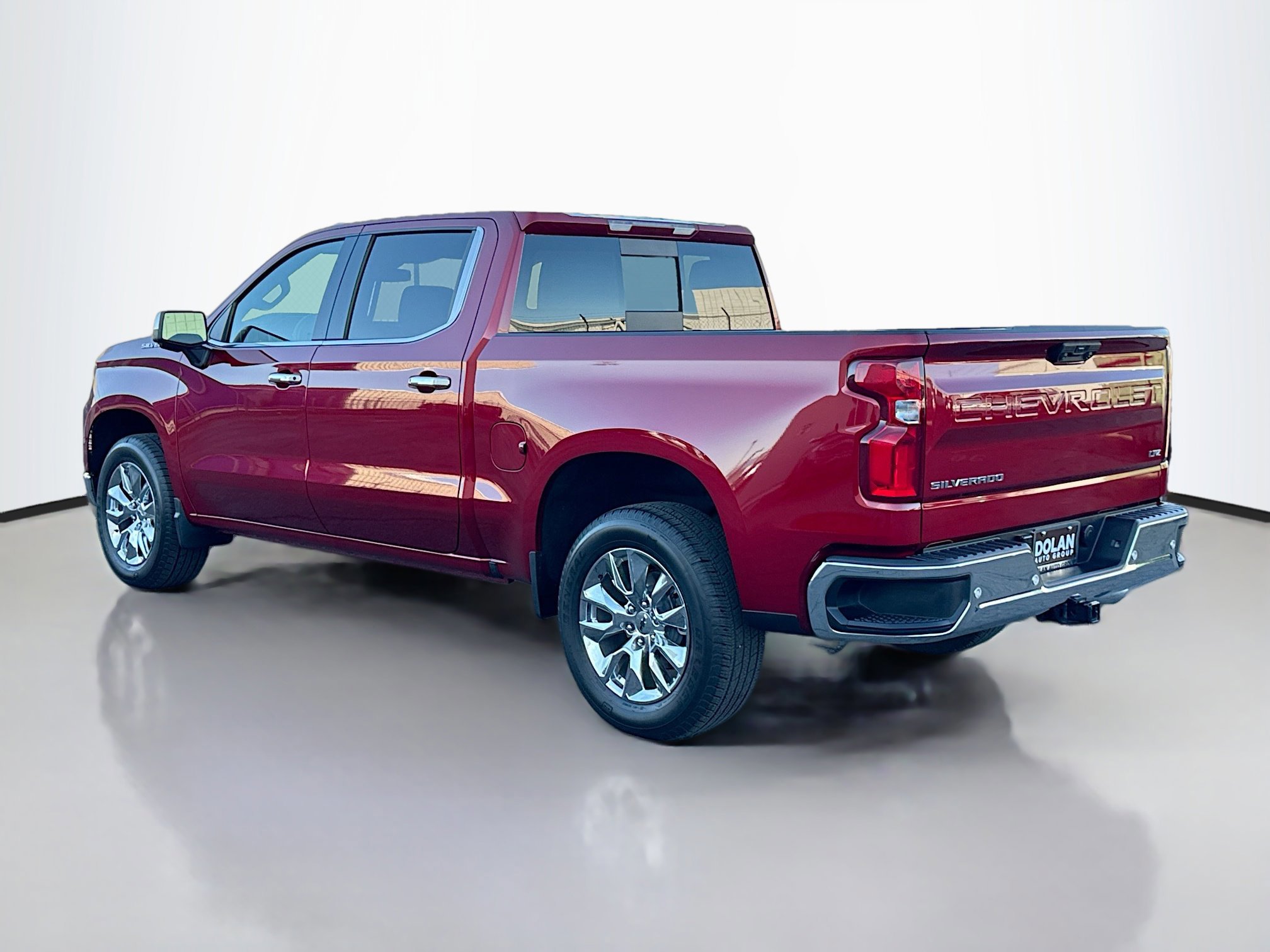 2023 Chevrolet Silverado 1500 LTZ photo 3