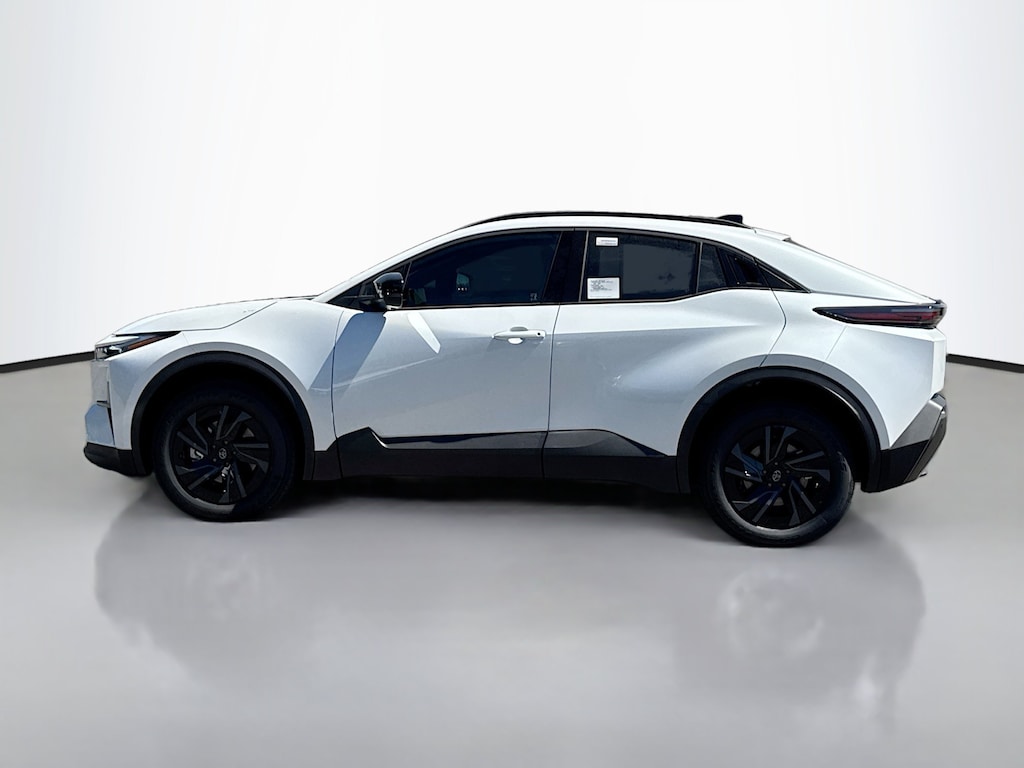 New 2026 Toyota C-HR SE SUV