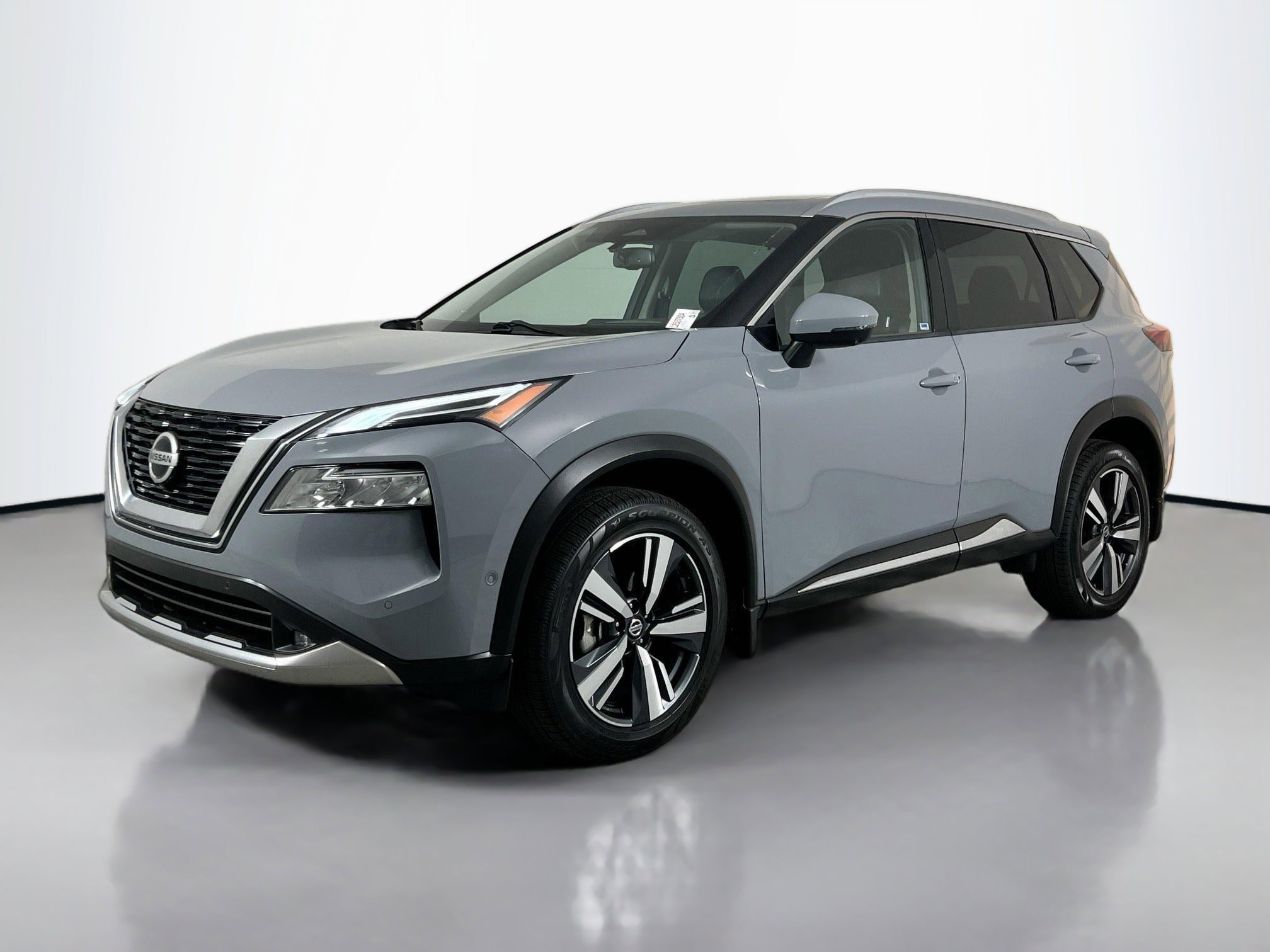 2021 Nissan Rogue Platinum photo 4