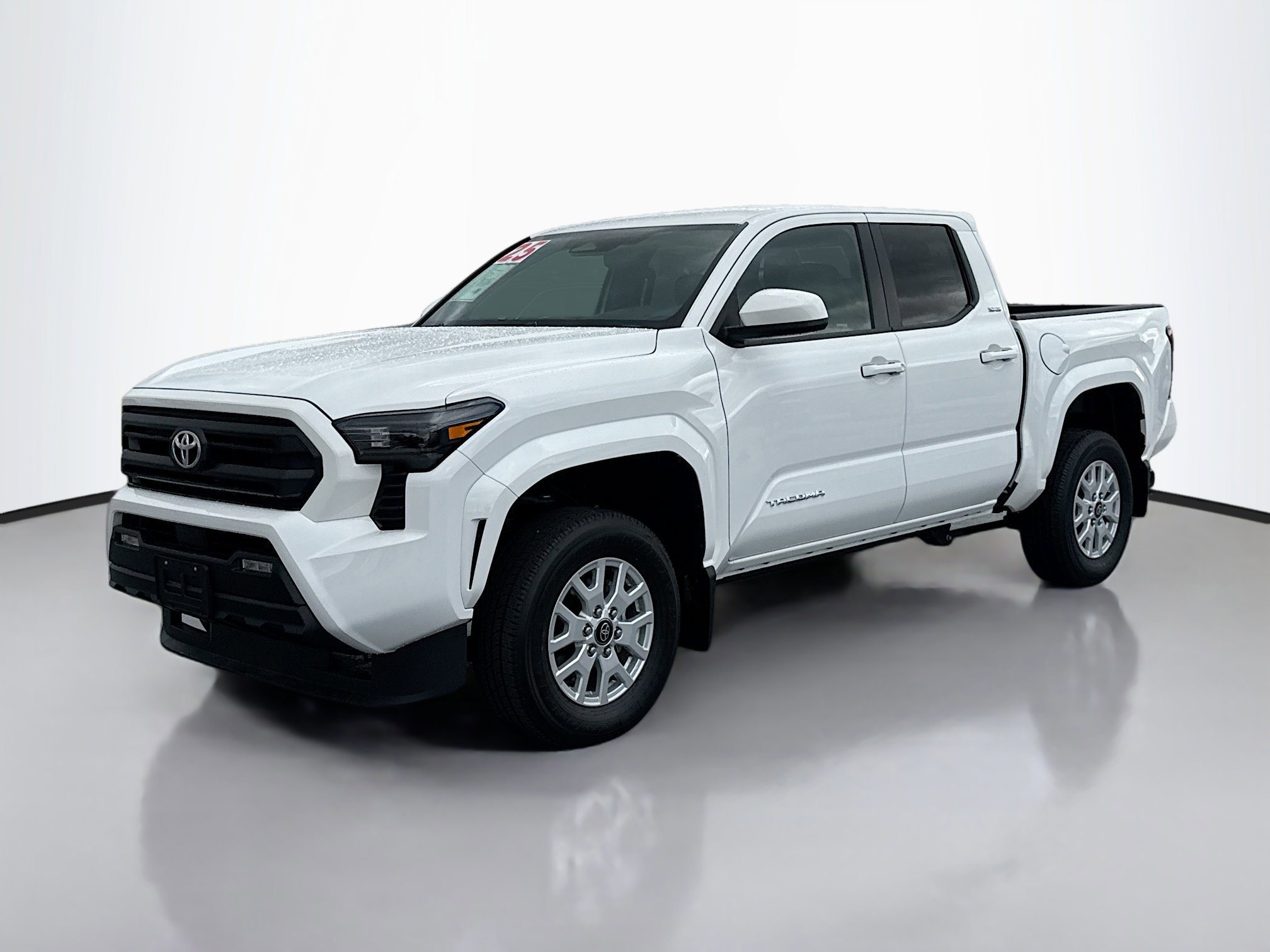 2025 Toyota Tacoma SR5 Double Cab photo 4