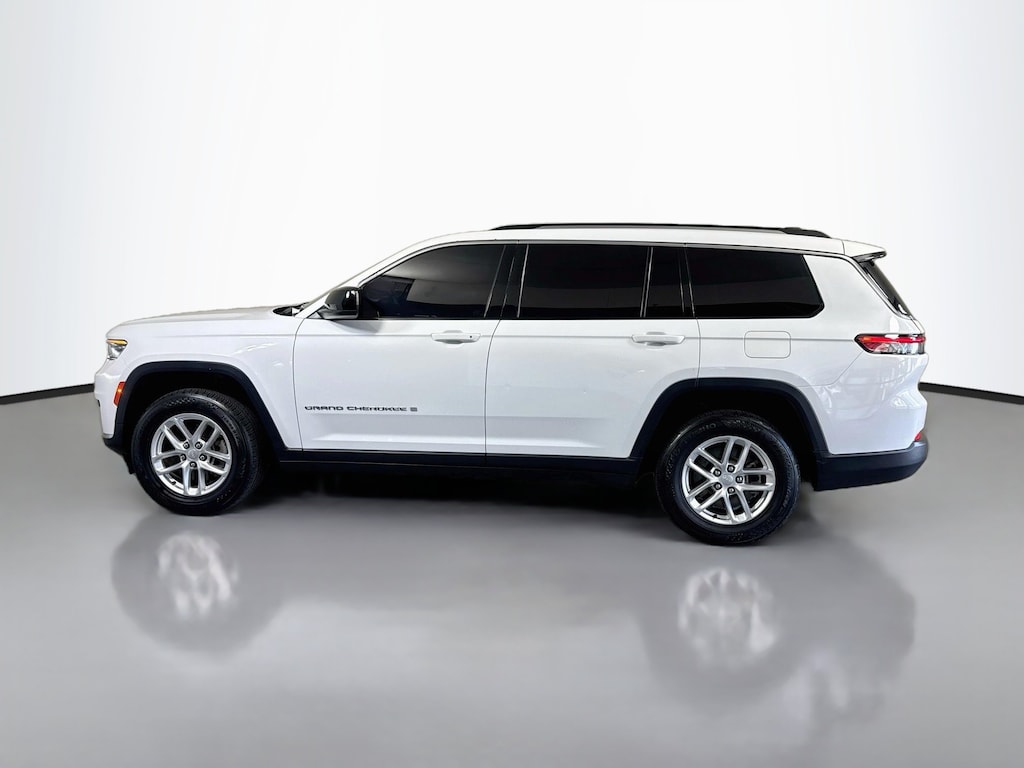 Used 2022 Jeep Grand Cherokee L Laredo SUV