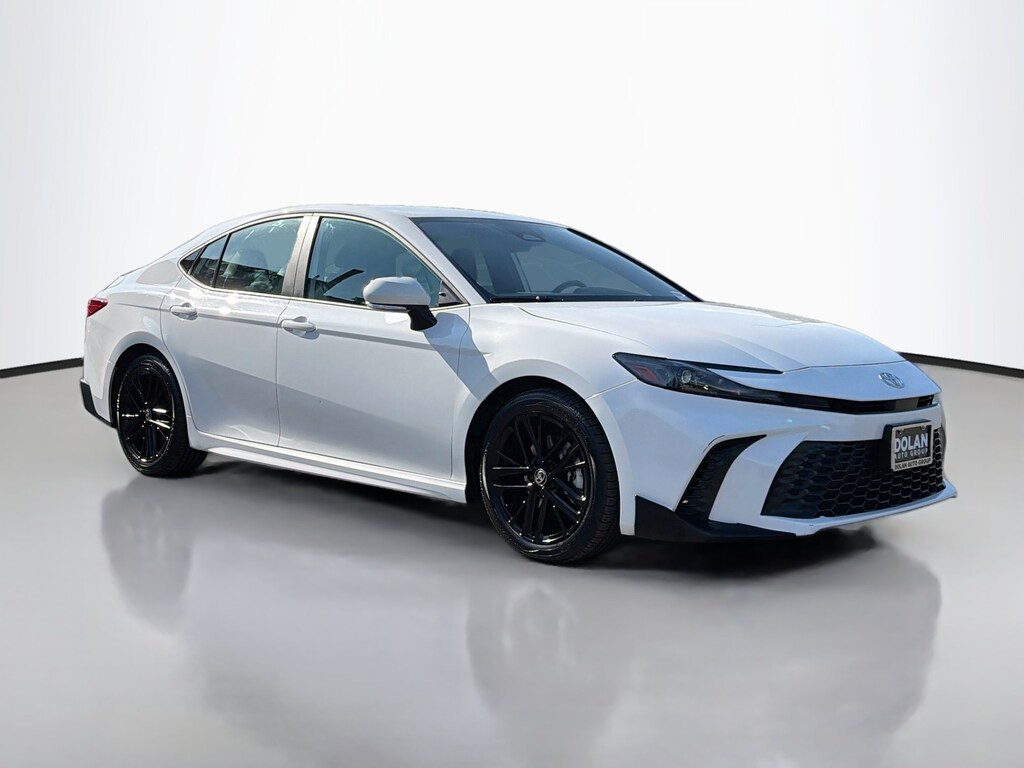 Used 2025 Toyota Camry SE Sedan