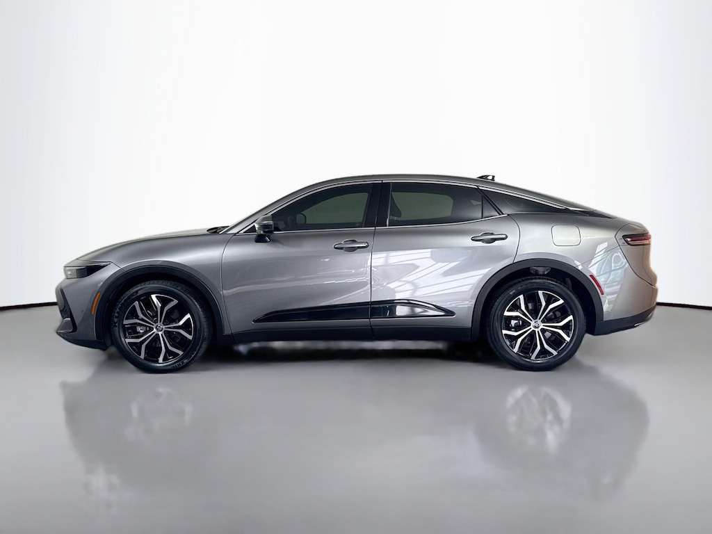 Used 2025 Toyota Crown XLE Sedan