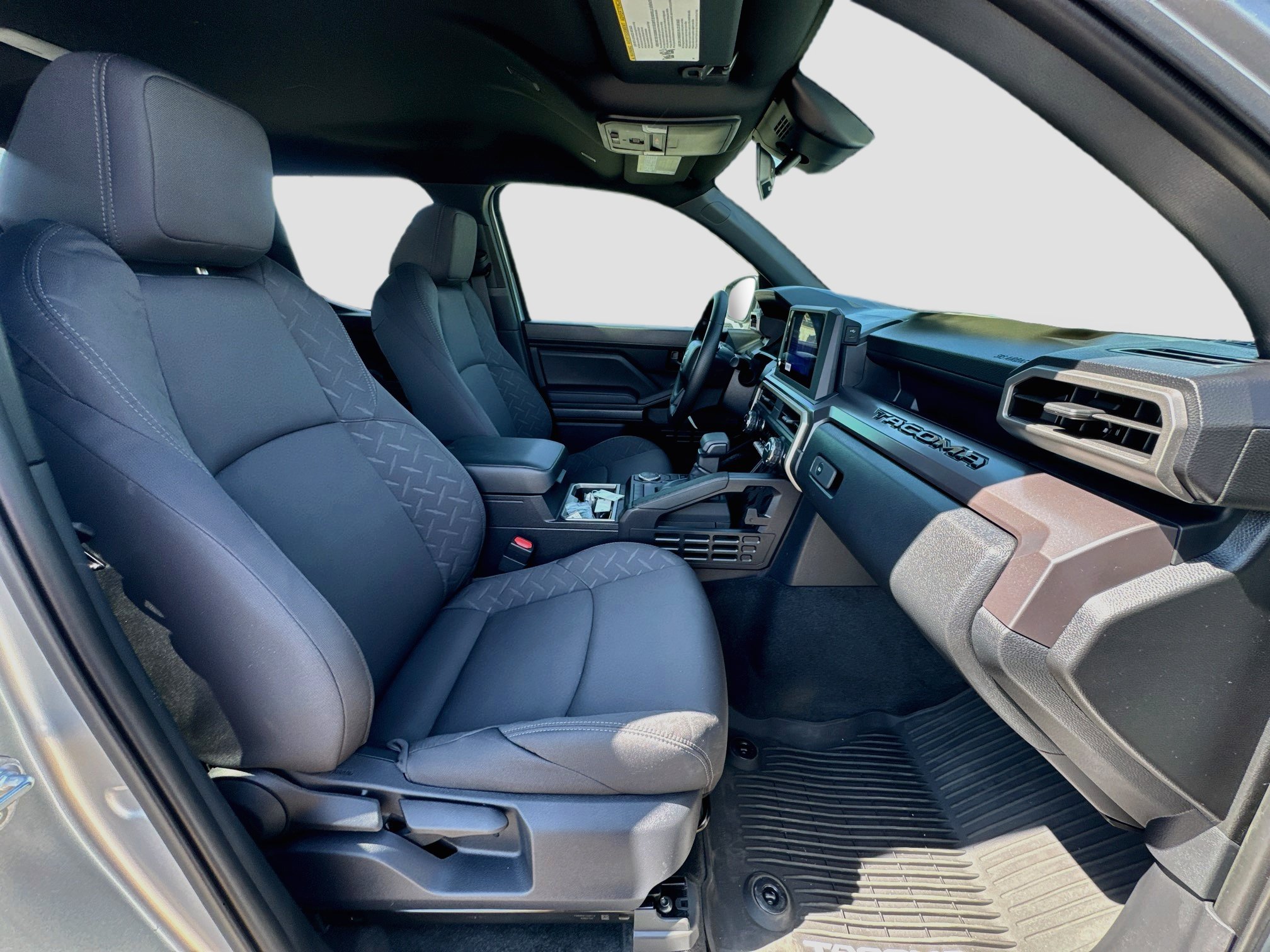 2026 Toyota Tacoma SR5 - Photo 22