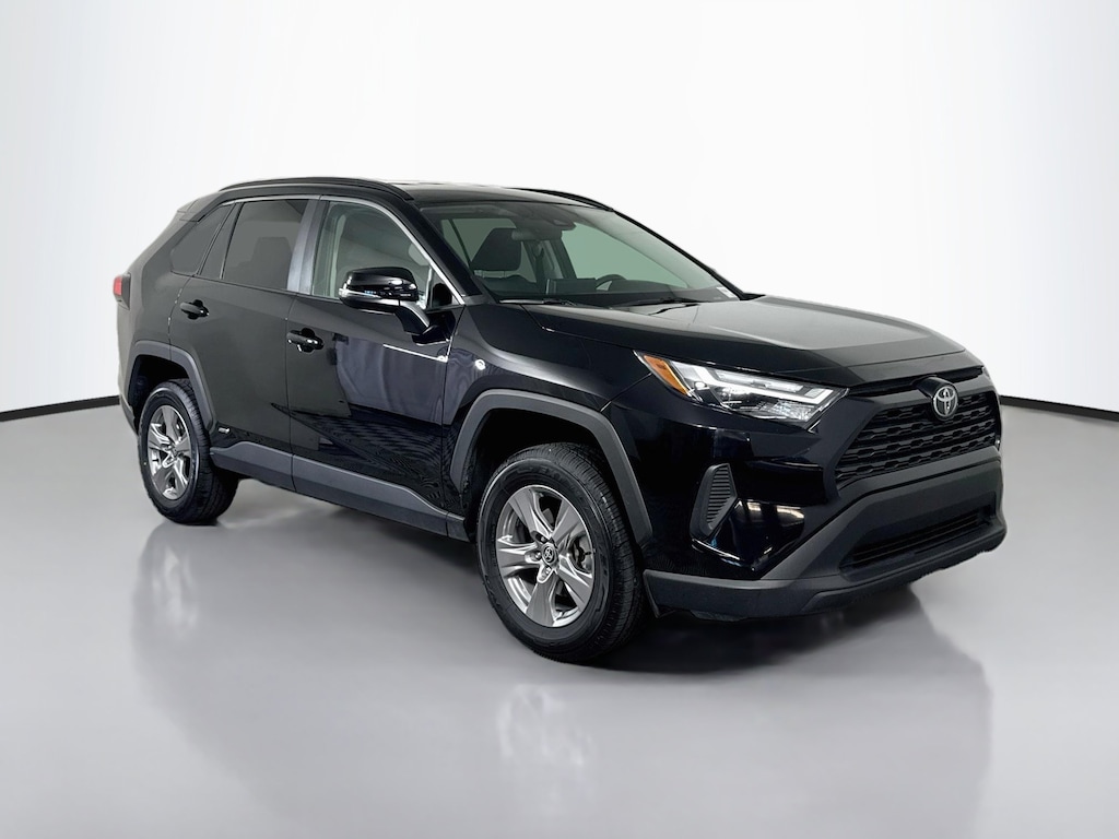 Used 2025 Toyota RAV4 Hybrid XLE SUV
