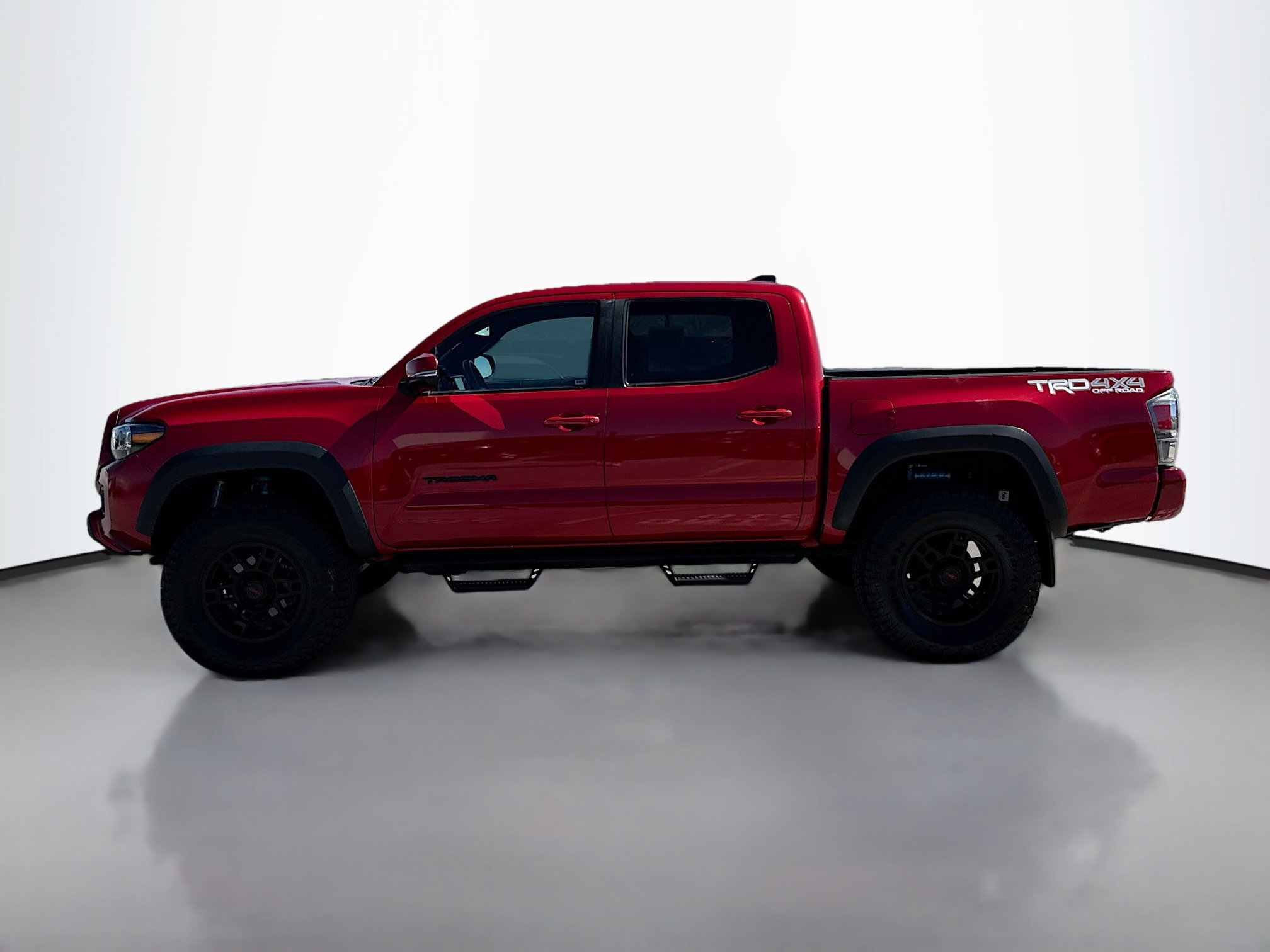 2022 Toyota Tacoma TRD Off-Road photo 2