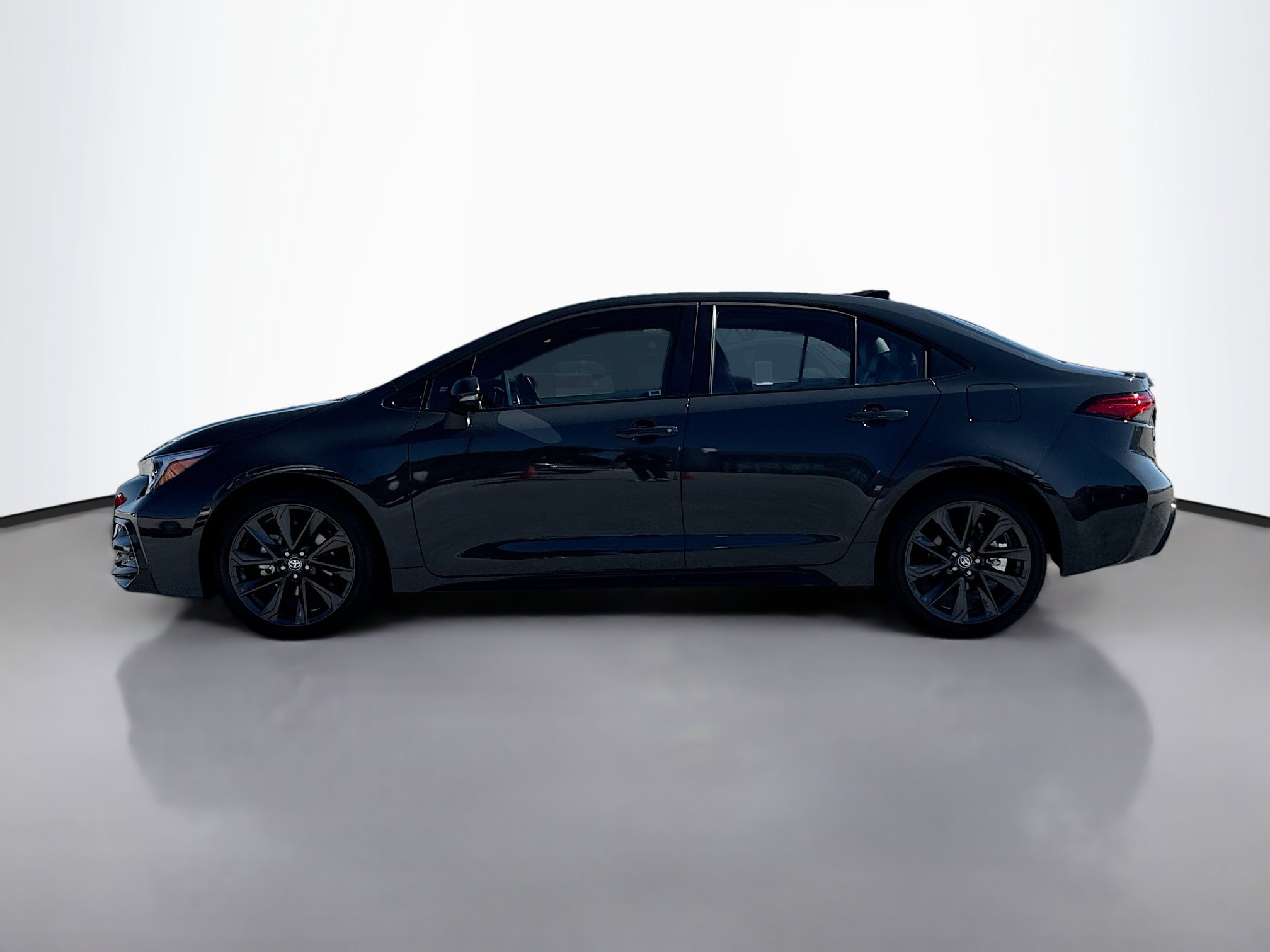 2025 Toyota Corolla XSE photo 2