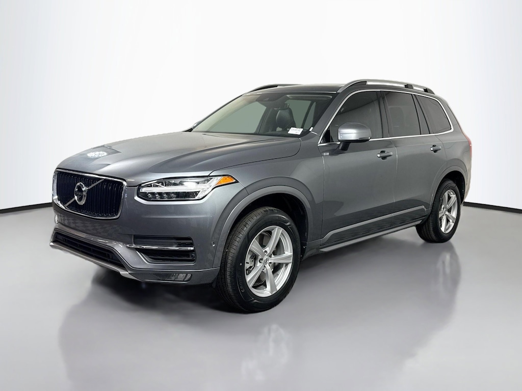 Used 2018 Volvo XC90 T5 Momentum SUV