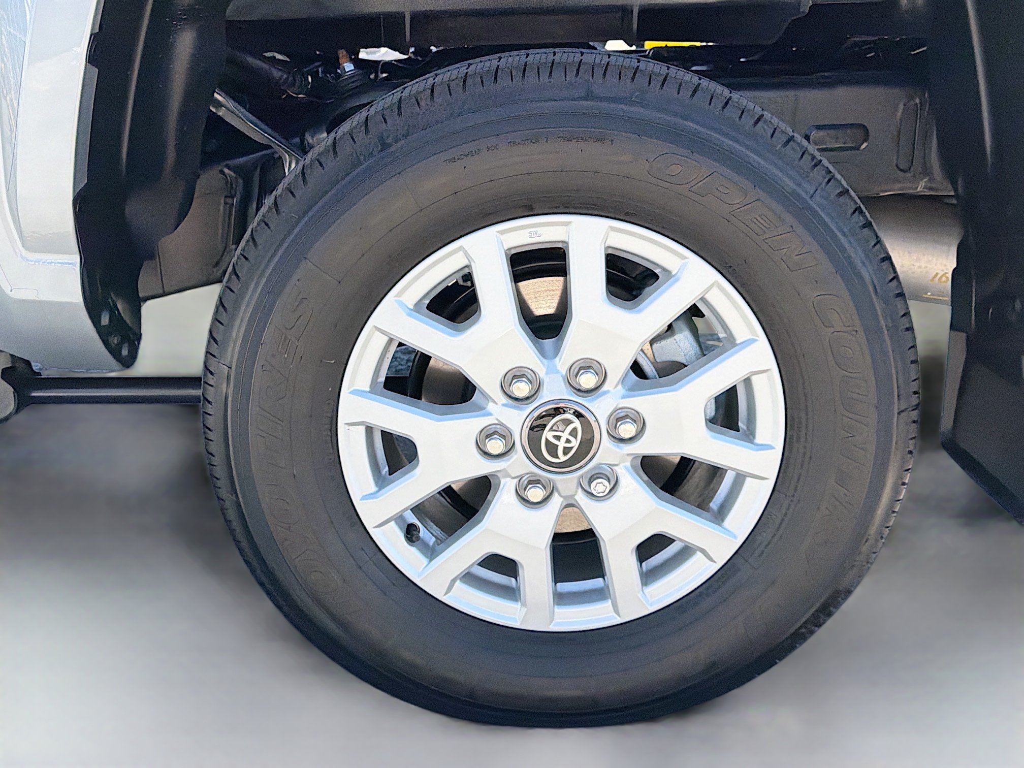 2026 Toyota Tacoma SR5 - Photo 12
