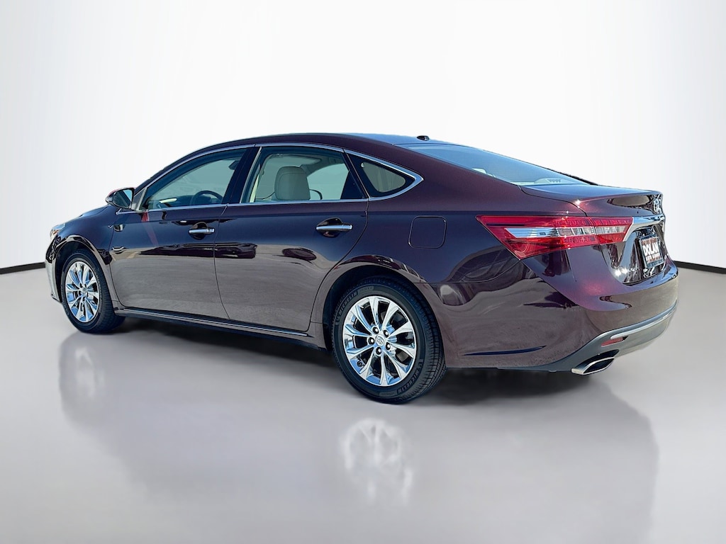 Used 2017 Toyota Avalon XLE Sedan