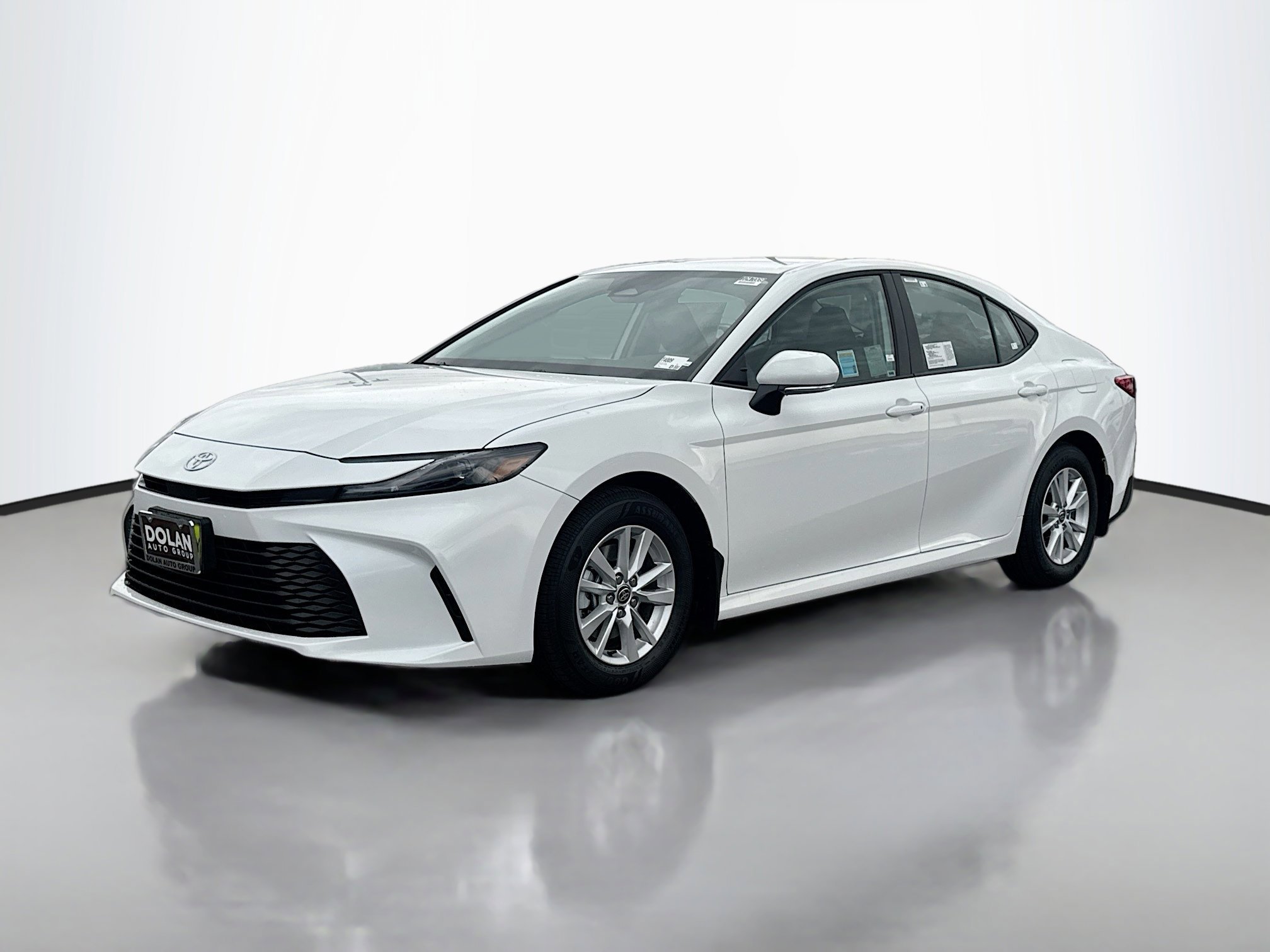 2026 Toyota Camry LE photo 4