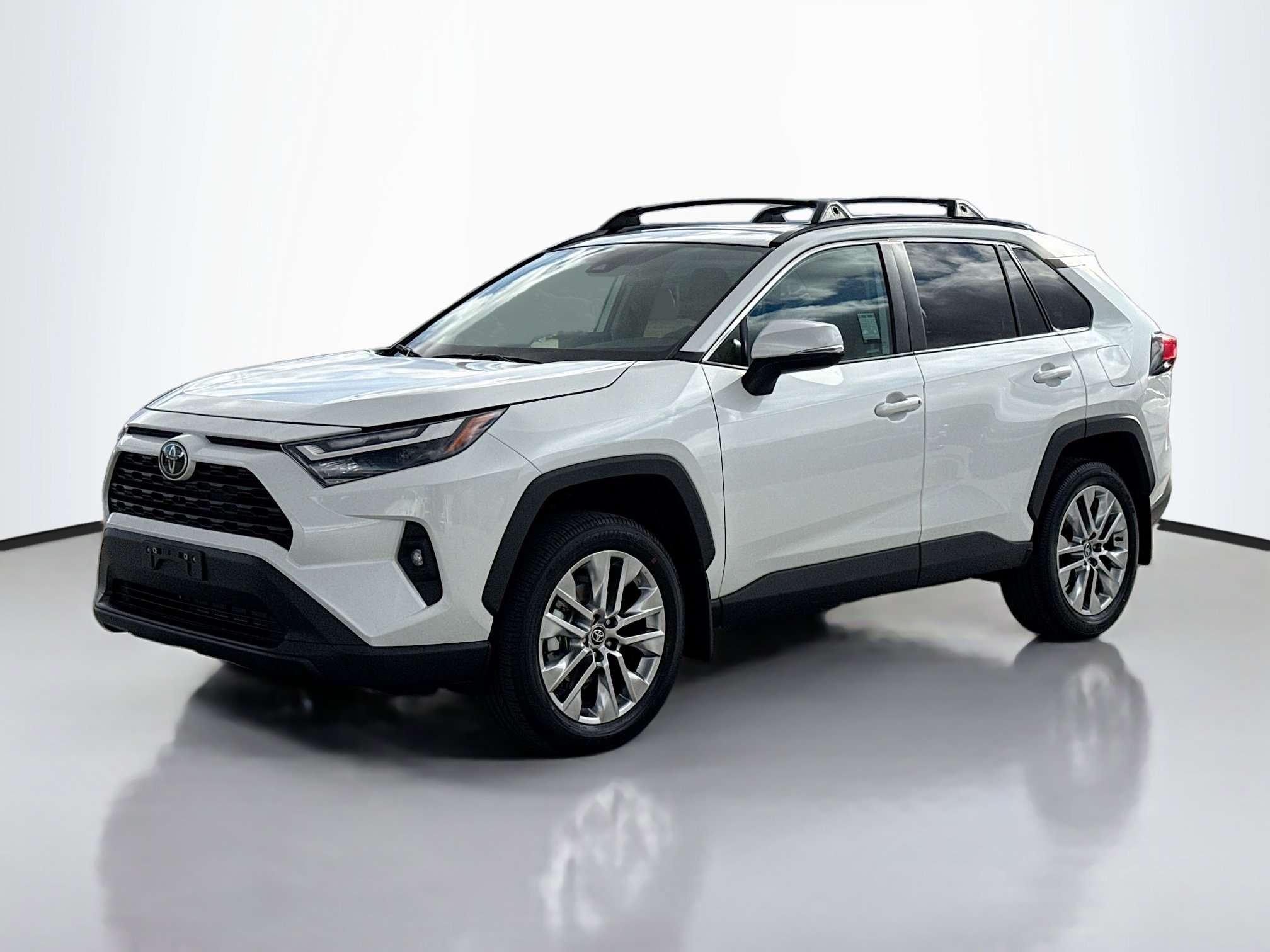 2025 Toyota RAV4 XLE Premium photo 2