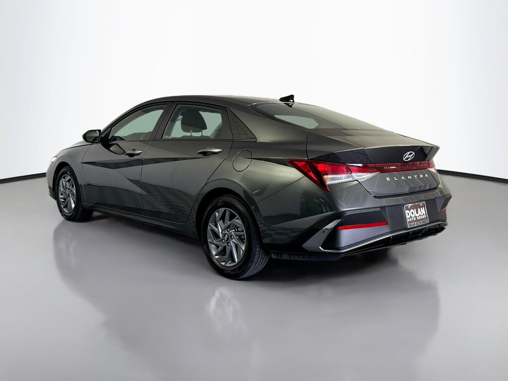 Used 2024 Hyundai Elantra SEL Sedan