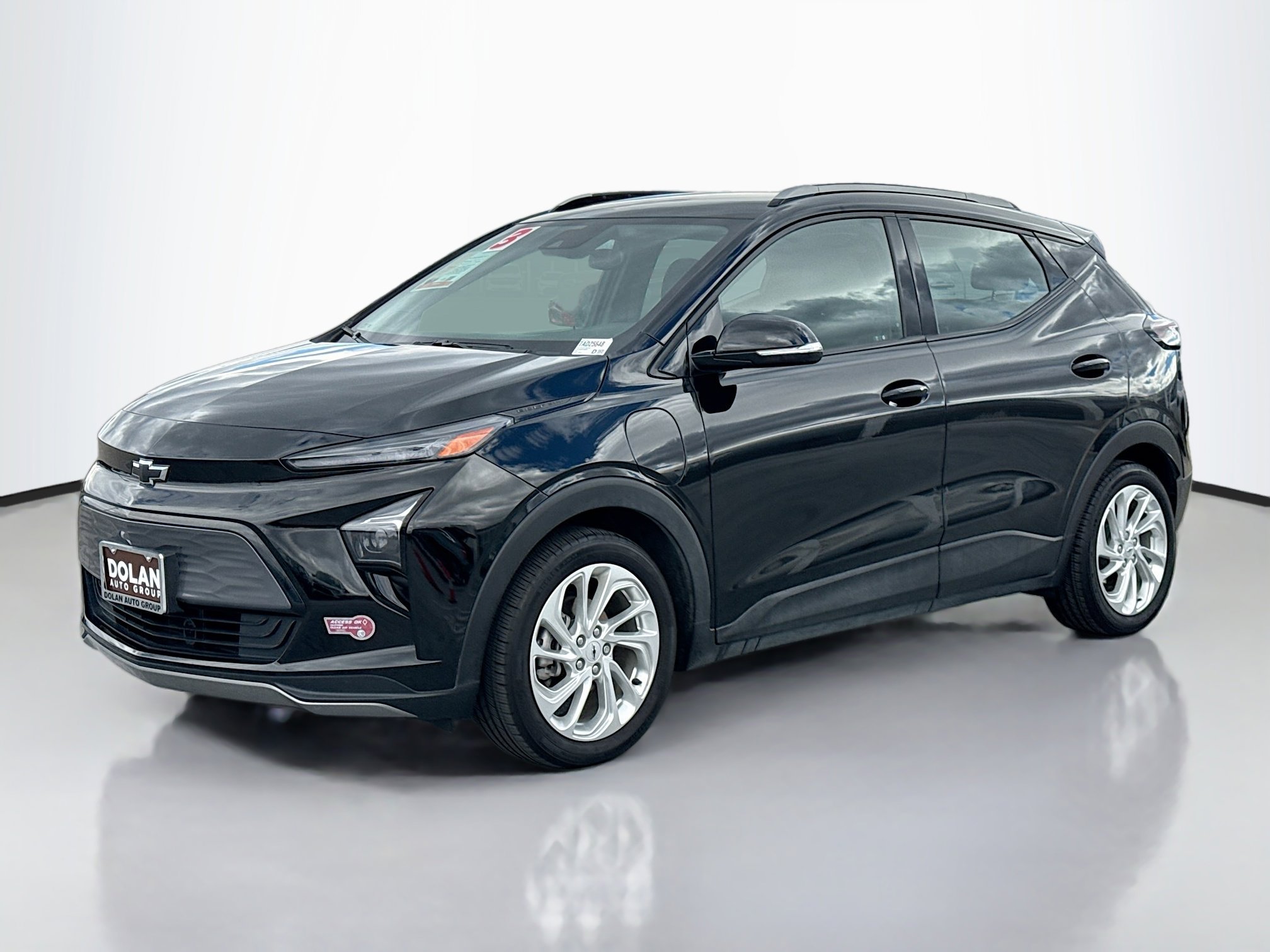 2023 Chevrolet Bolt EUV photo 2