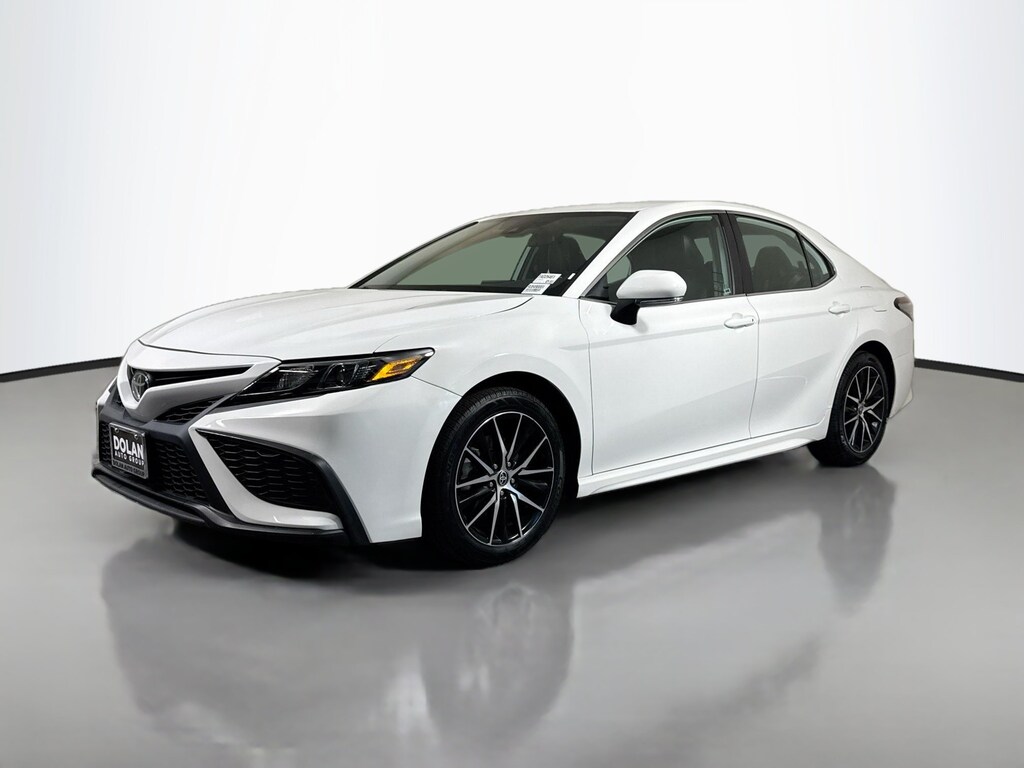 Used 2024 Toyota Camry SE Sedan