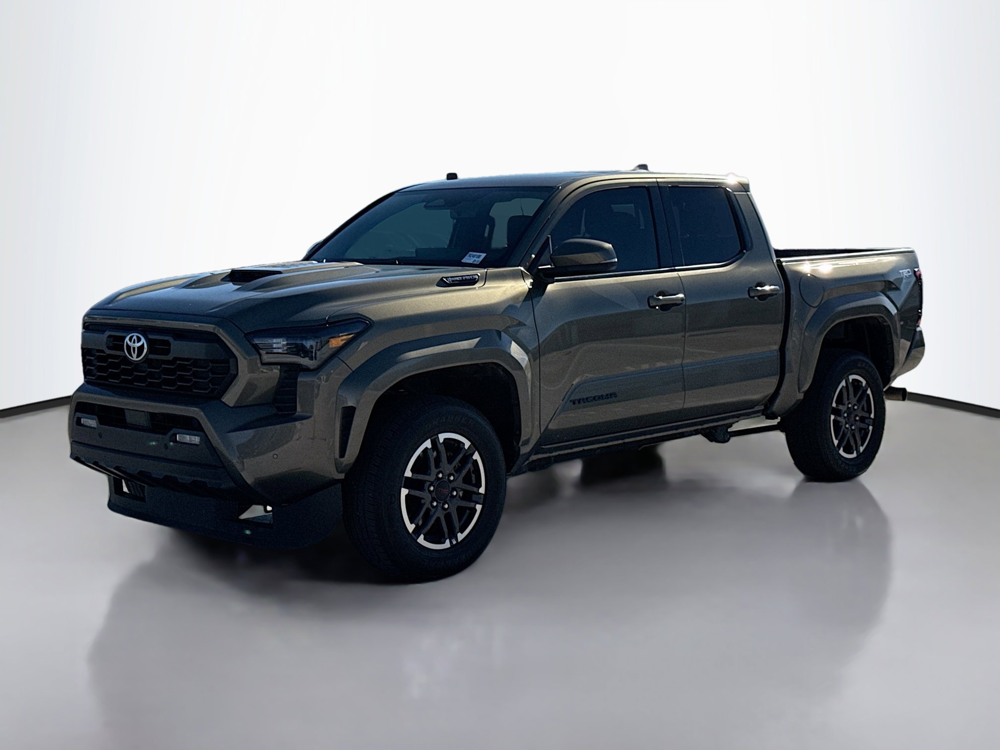 2024 Toyota Tacoma TRD Sport photo 2
