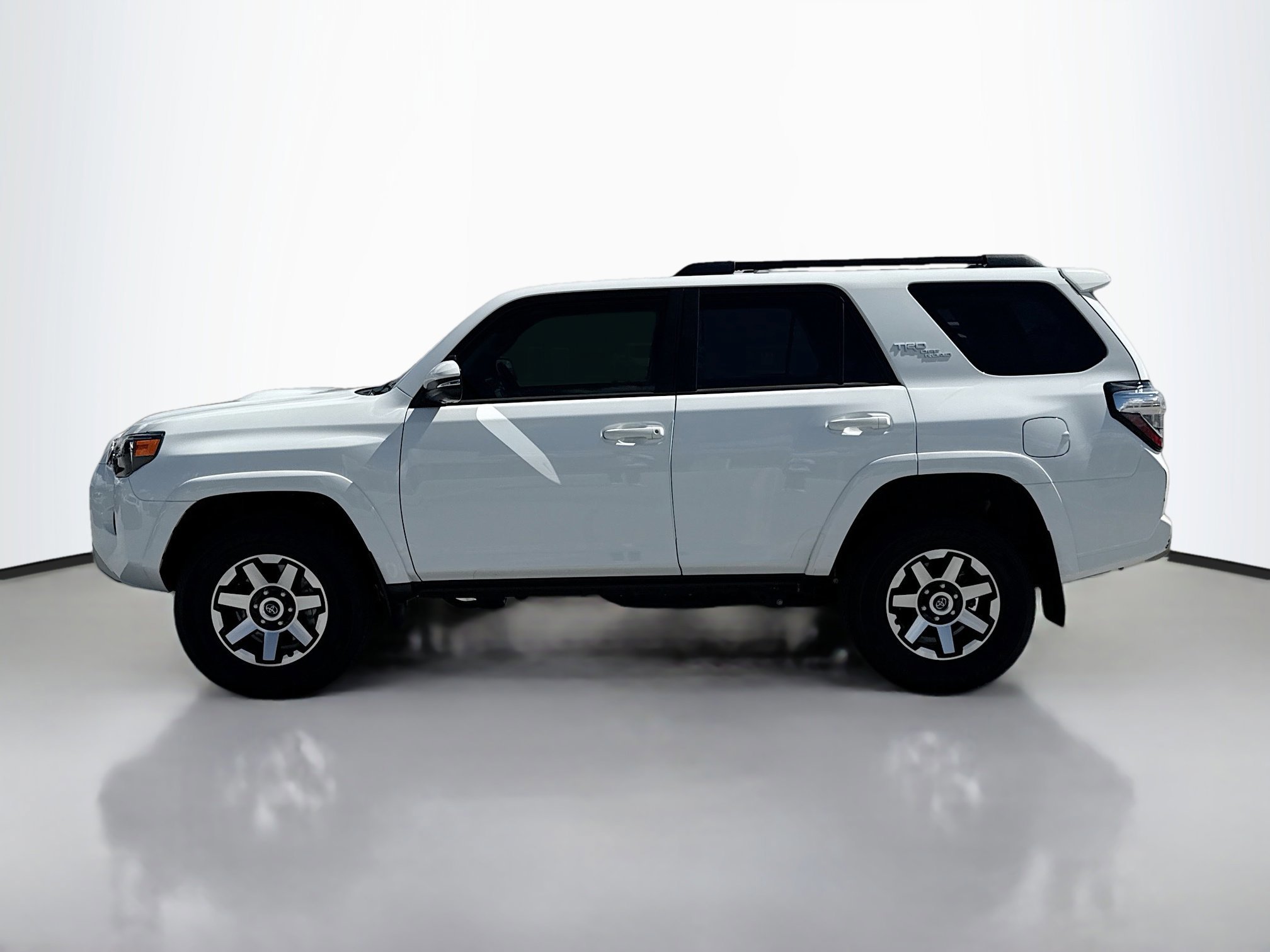 2024 Toyota 4Runner TRD Off-Road Premium photo 2