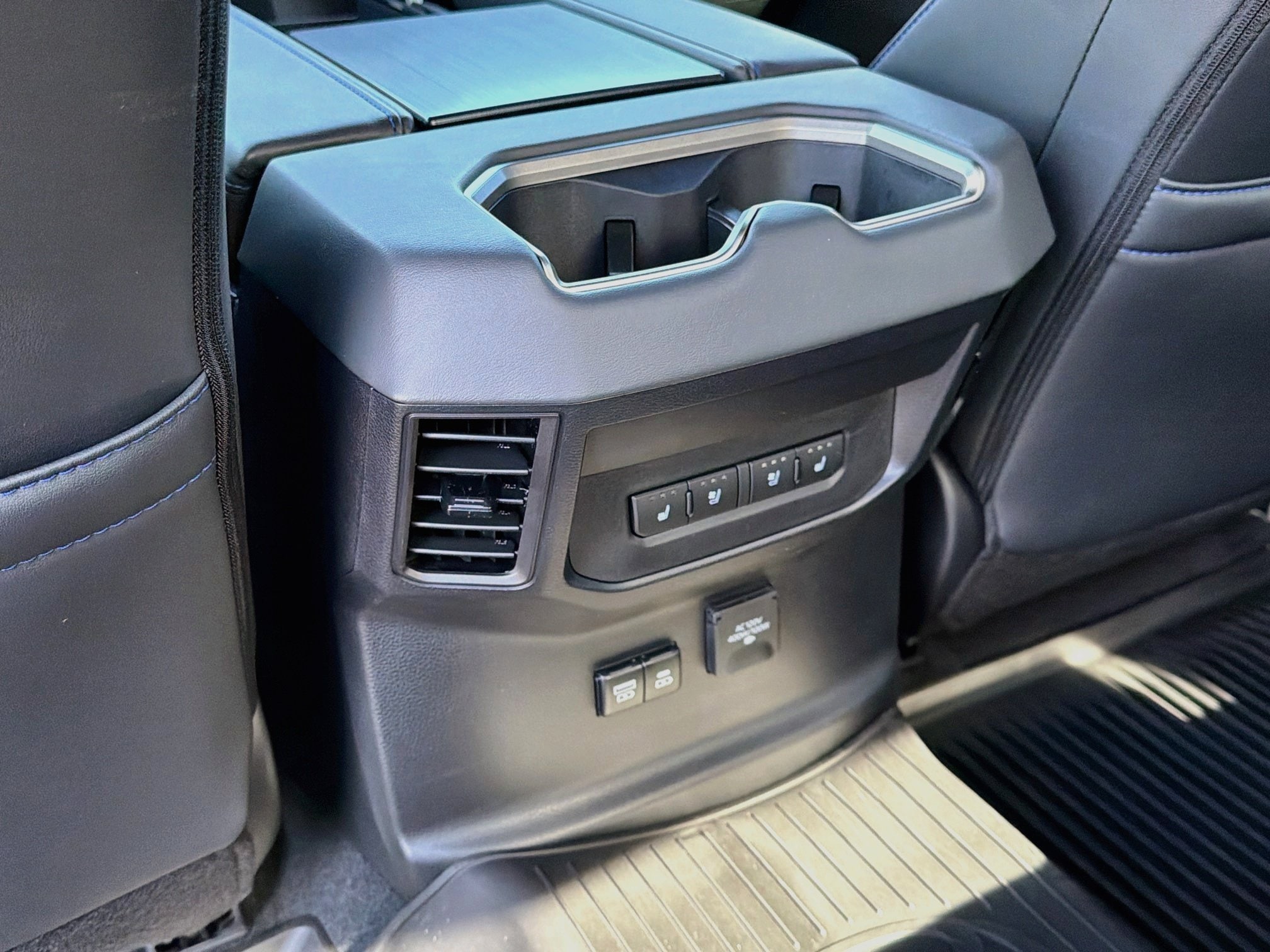 2026 Toyota Tundra Platinum - Photo 25