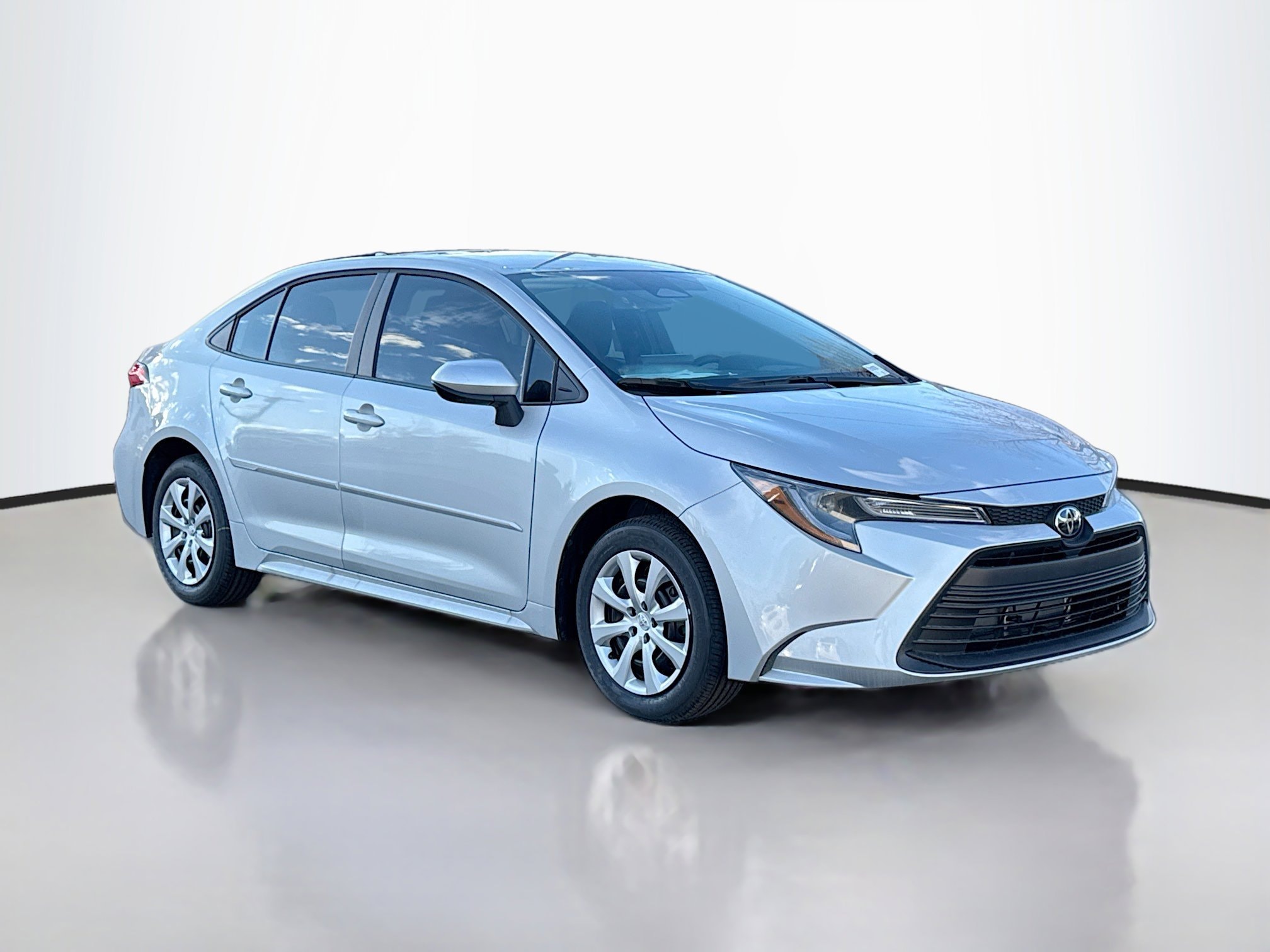 2026 Toyota Corolla LE's photo