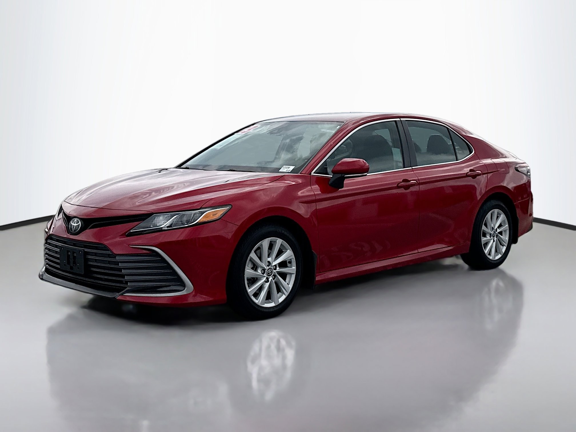 2023 Toyota Camry LE photo 2