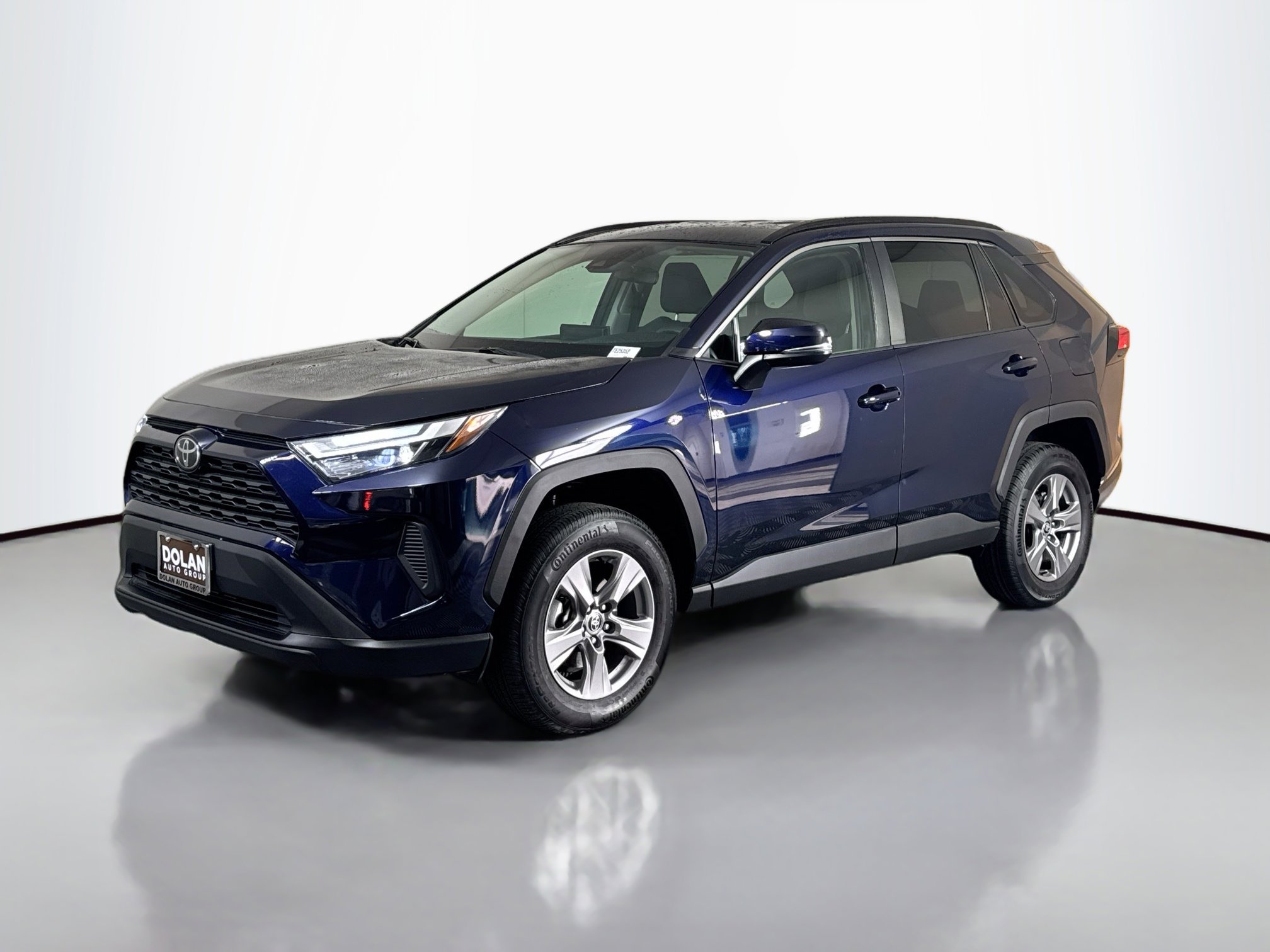 2024 Toyota RAV4 XLE photo 2