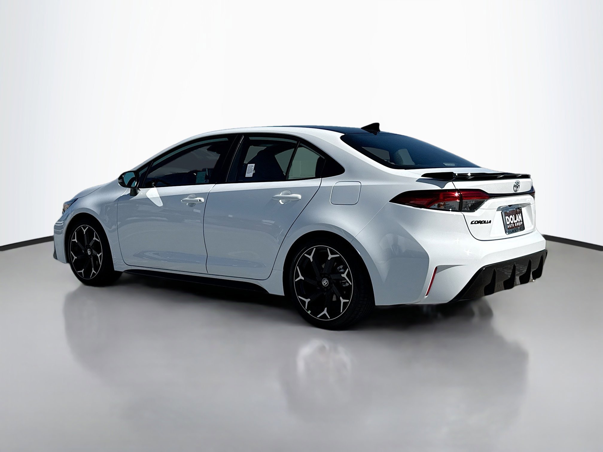 2025 Toyota Corolla SE photo 2