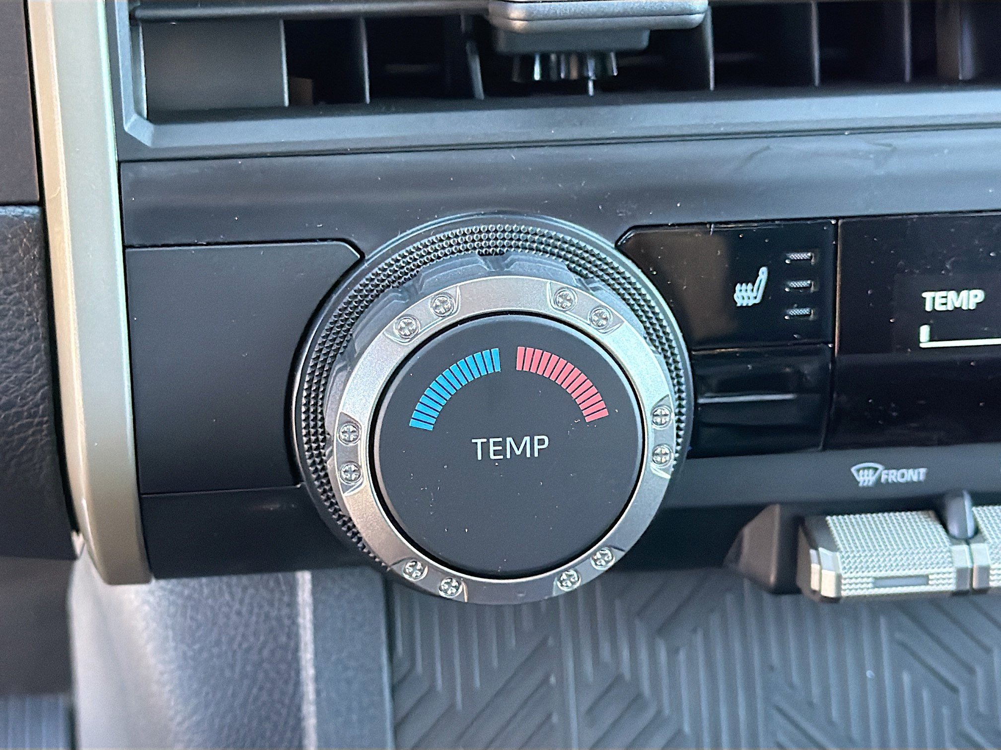 2026 Toyota Tacoma SR5 - Photo 36