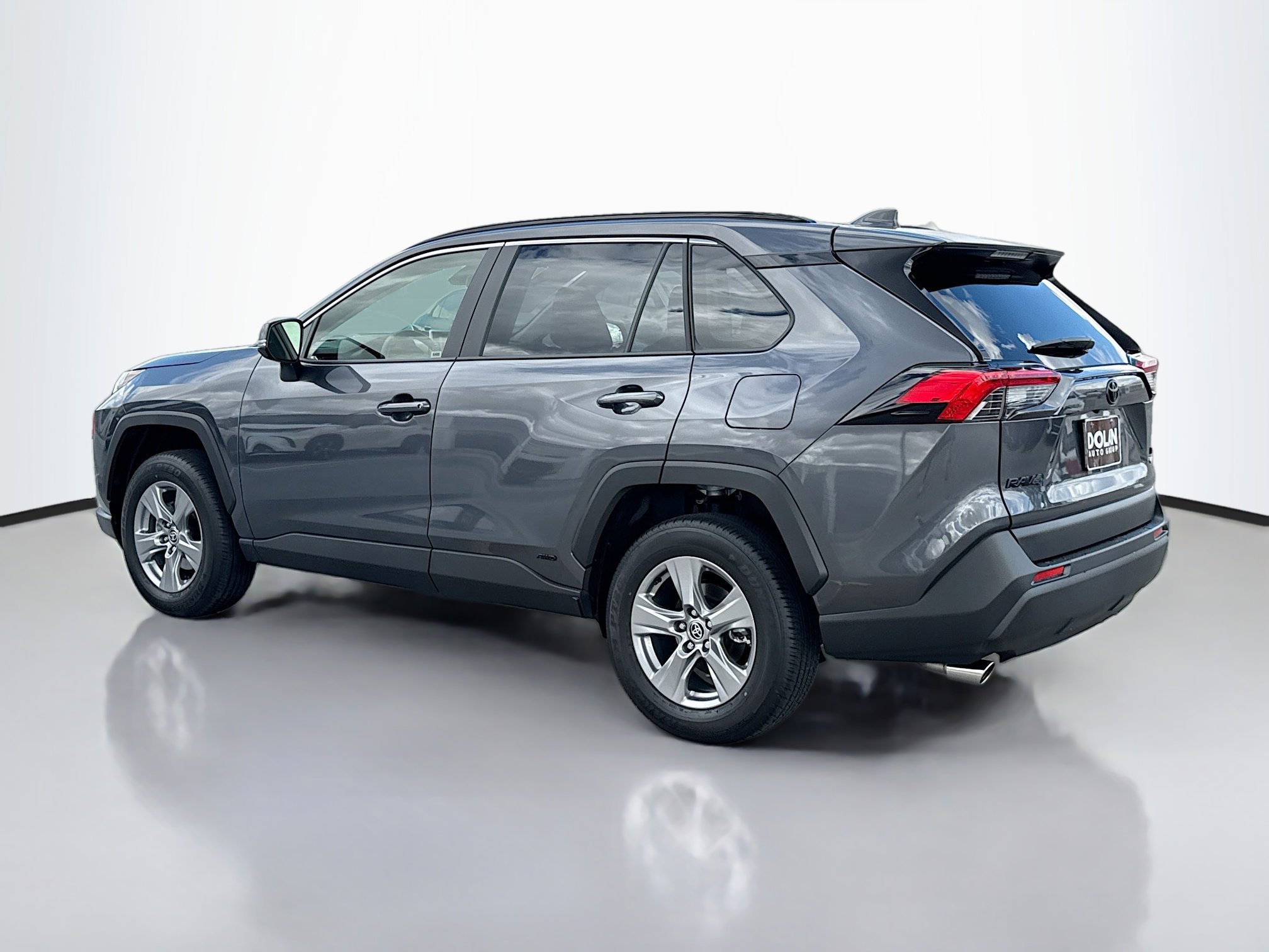 2025 Toyota RAV4 Hybrid LE photo 4