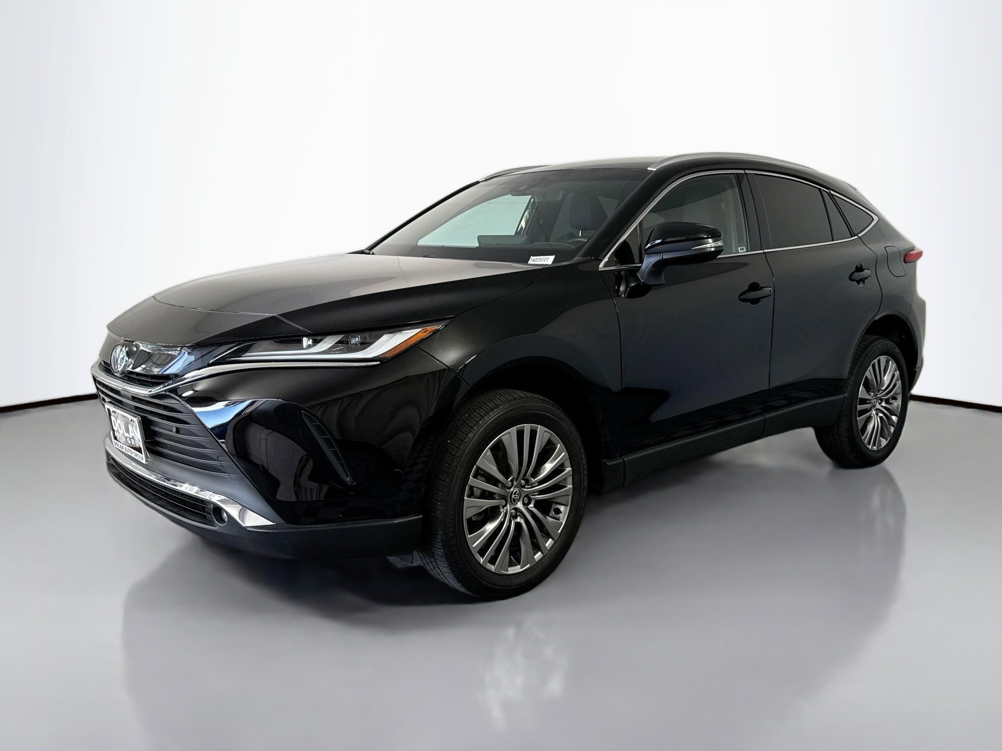 2024 Toyota Venza XLE photo 4